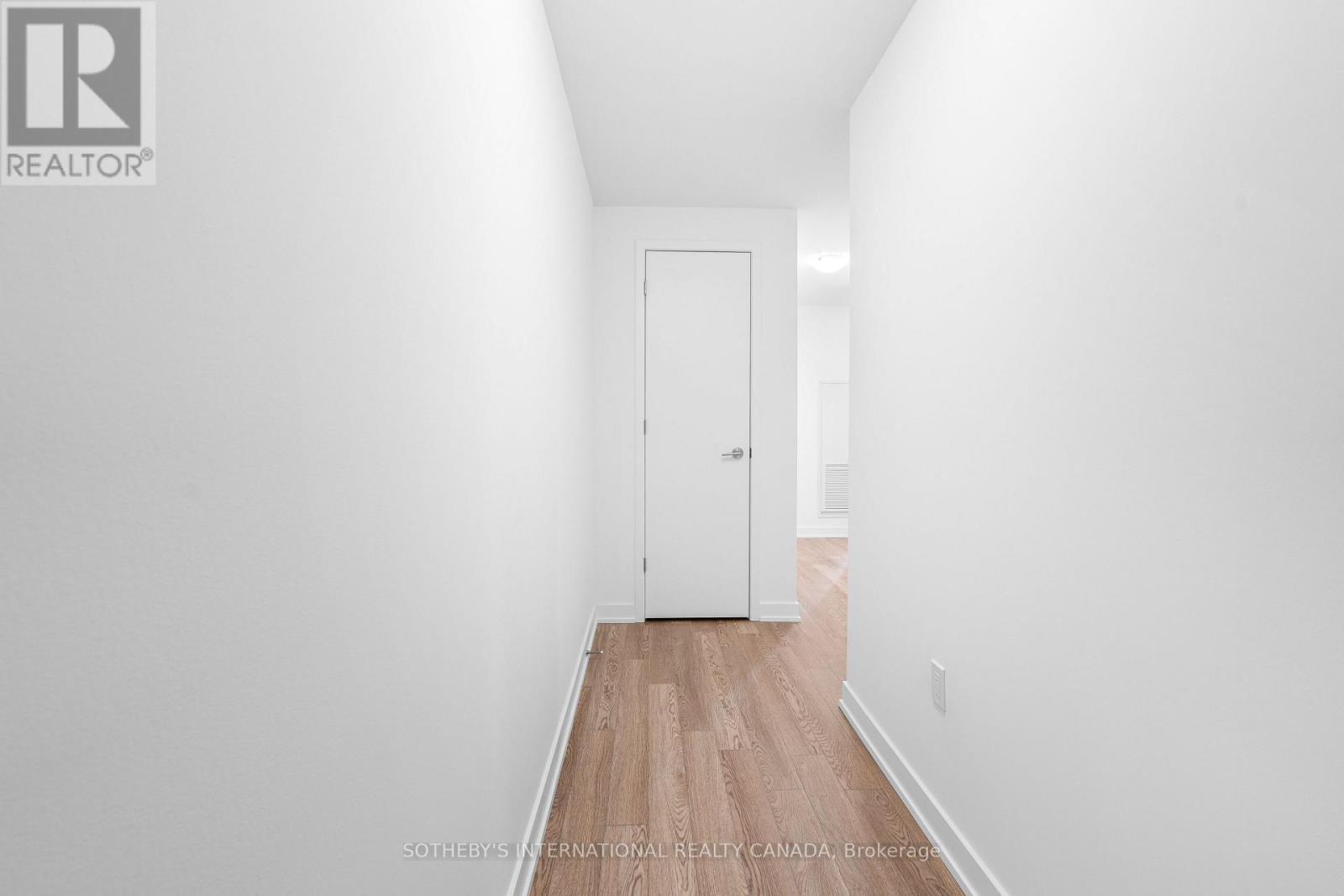 2706 - 634 Church Street, Toronto, Ontario  M8X 1E2 - Photo 4 - C13036076