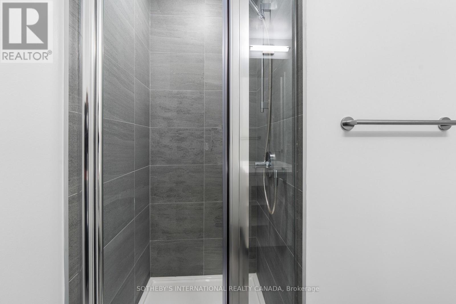 2706 - 634 Church Street, Toronto, Ontario  M8X 1E2 - Photo 9 - C13036076