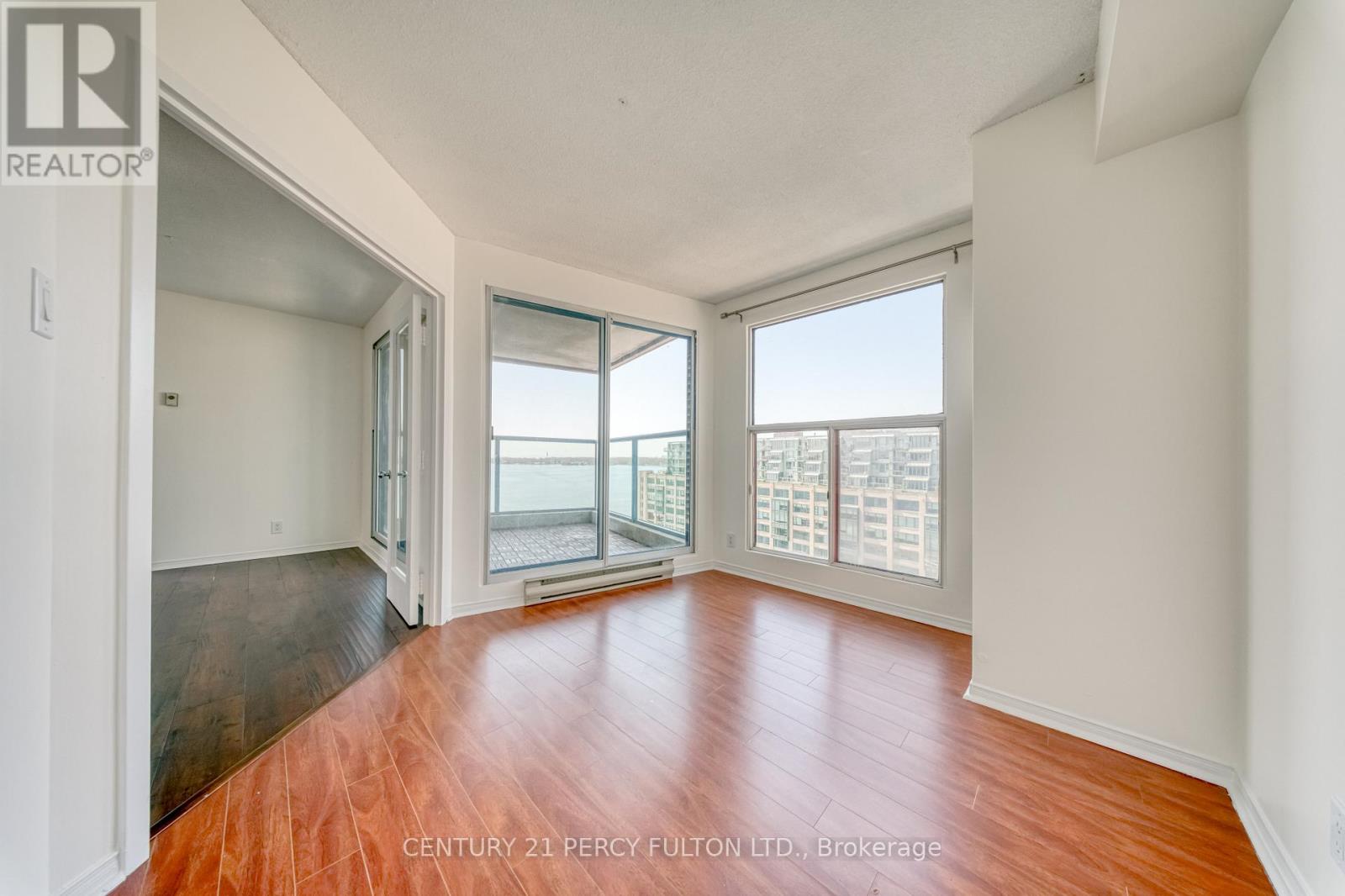 1508 - 77 Harbour Square, Toronto, Ontario  M5J 2S2 - Photo 18 - C13036080