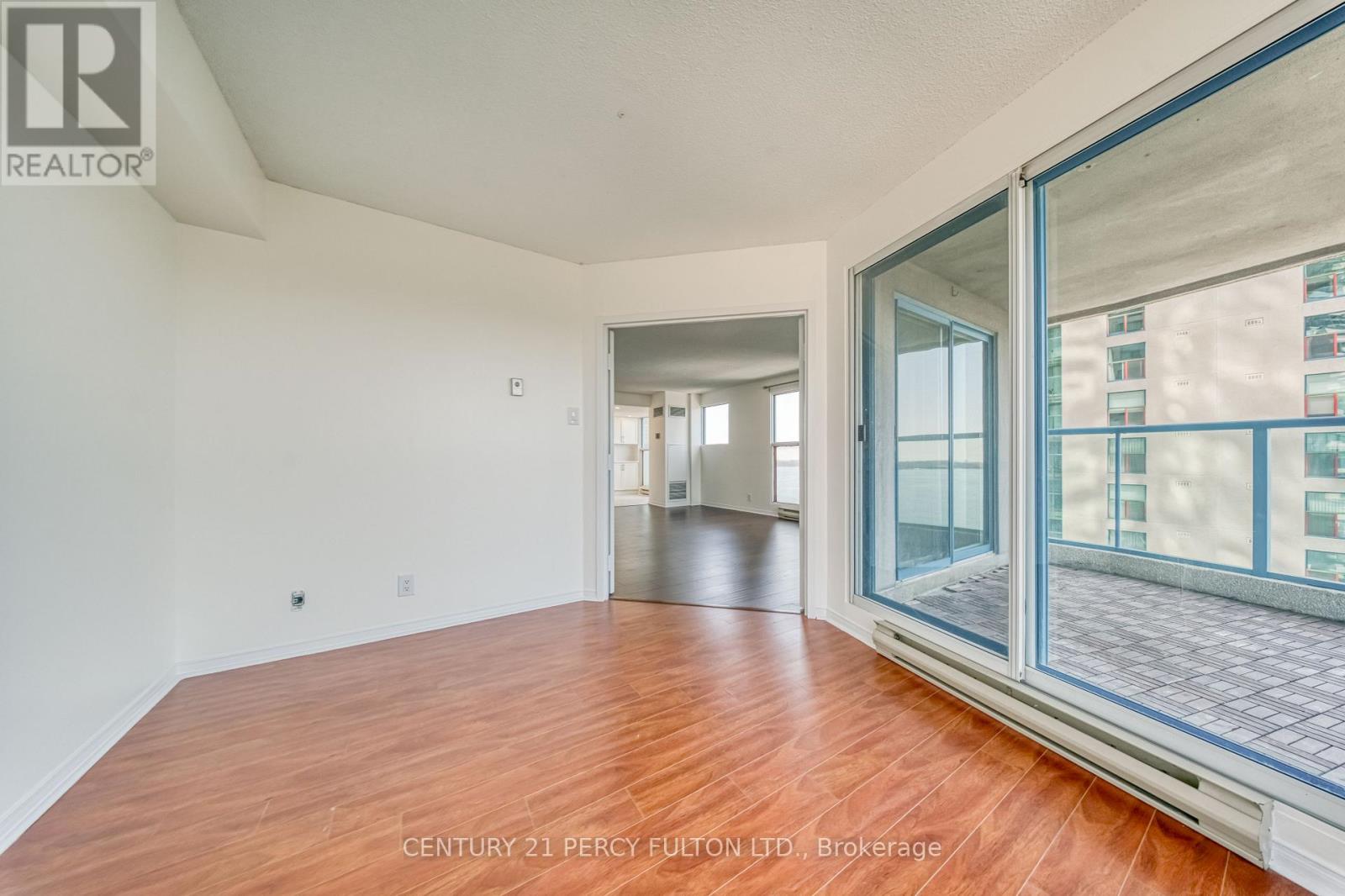 1508 - 77 Harbour Square, Toronto, Ontario  M5J 2S2 - Photo 19 - C13036080