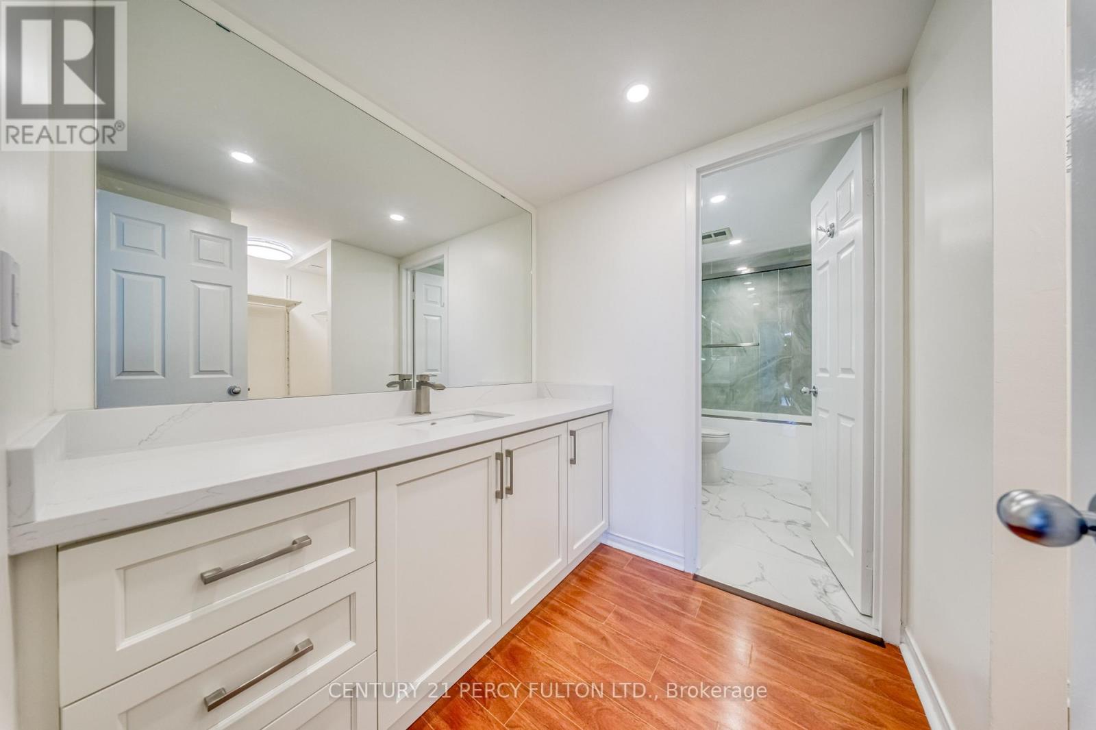 1508 - 77 Harbour Square, Toronto, Ontario  M5J 2S2 - Photo 26 - C13036080