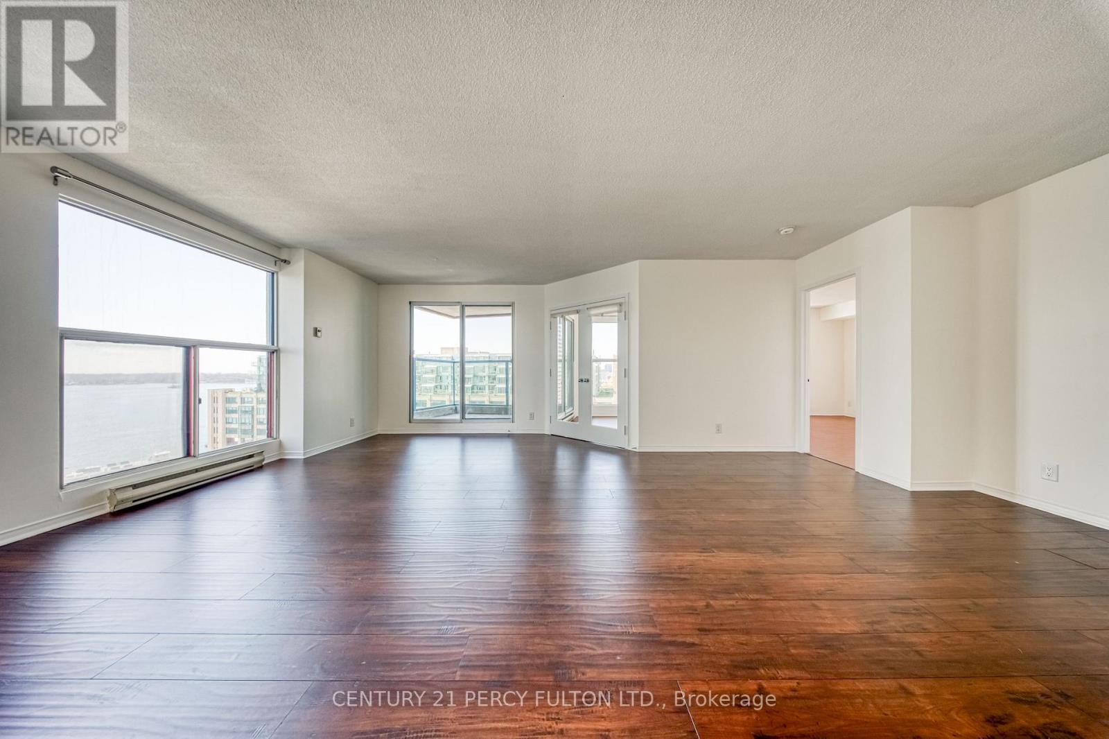 1508 - 77 Harbour Square, Toronto, Ontario  M5J 2S2 - Photo 9 - C13036080