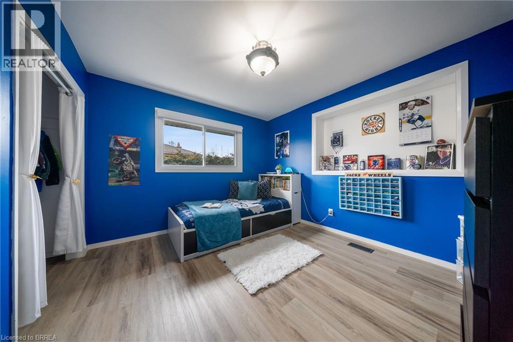 12 Paris Road, Brantford, Ontario  N3R 1H7 - Photo 10 - 40823643