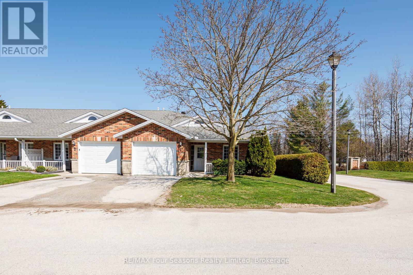 1 - 275 Huron Street, Clearview, Ontario  L0M 1S0 - Photo 2 - S12832718