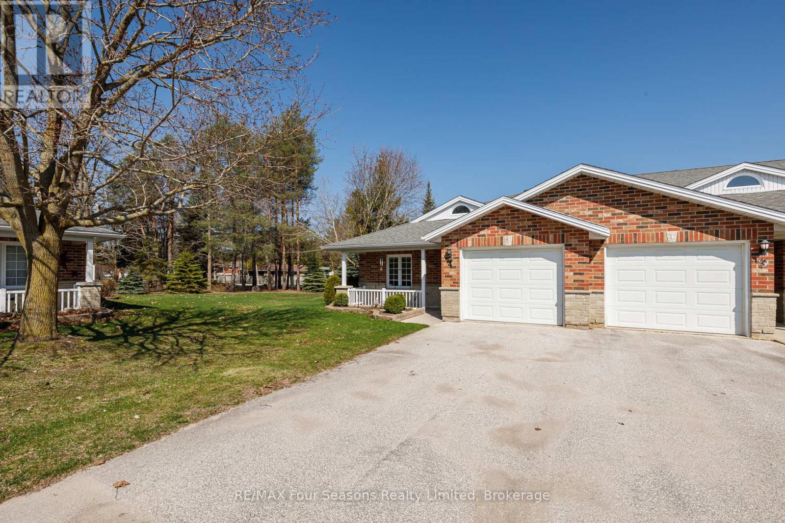 4 - 275 Huron Street, Clearview, Ontario  L0M 1S0 - Photo 2 - S12838340