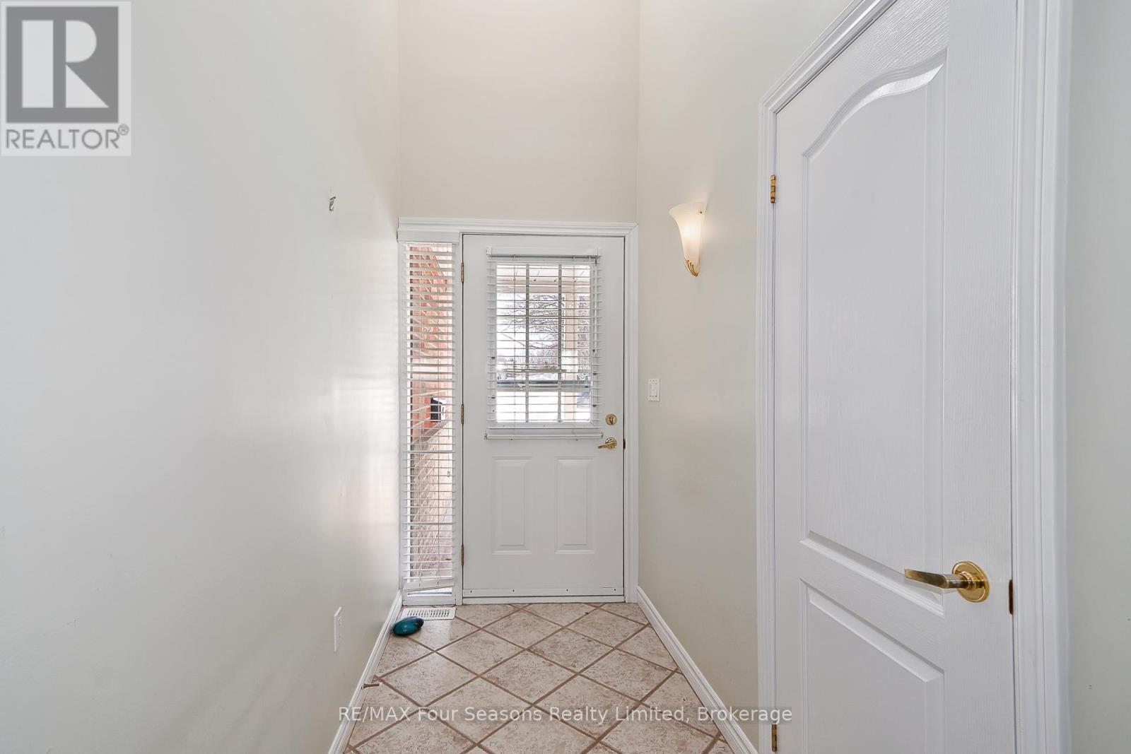 4 - 275 Huron Street, Clearview, Ontario  L0M 1S0 - Photo 7 - S12838340