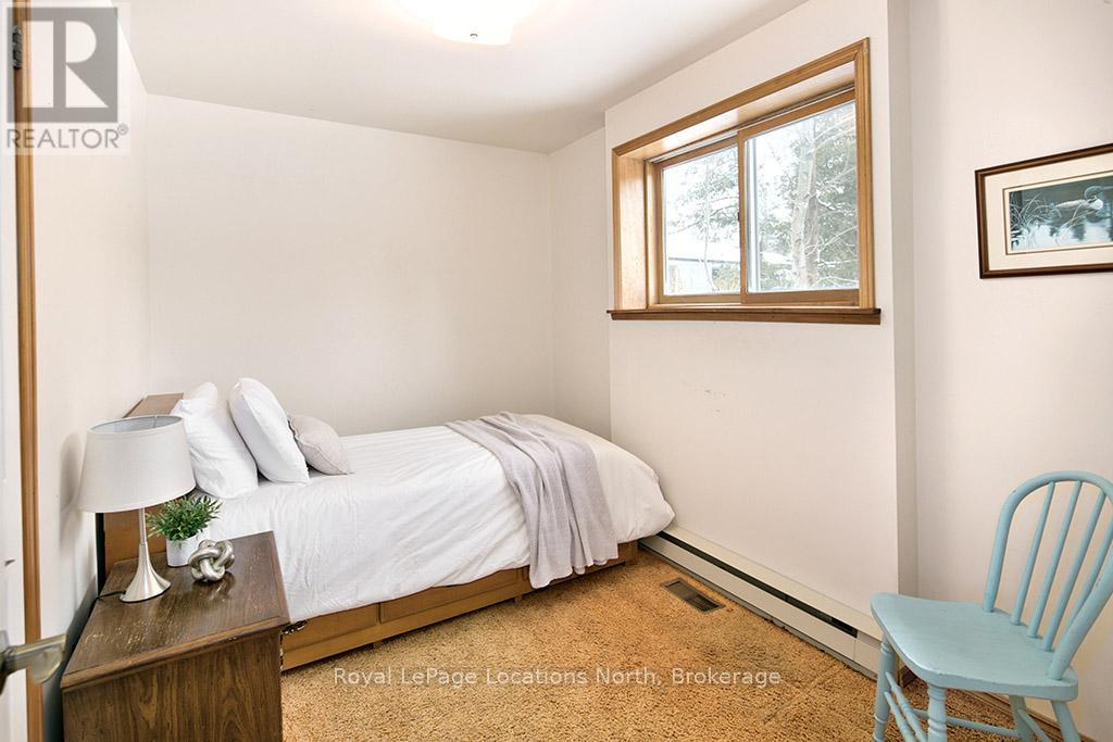 227 Sunset Boulevard, Blue Mountains, Ontario  N0H 2P0 - Photo 9 - X12723422