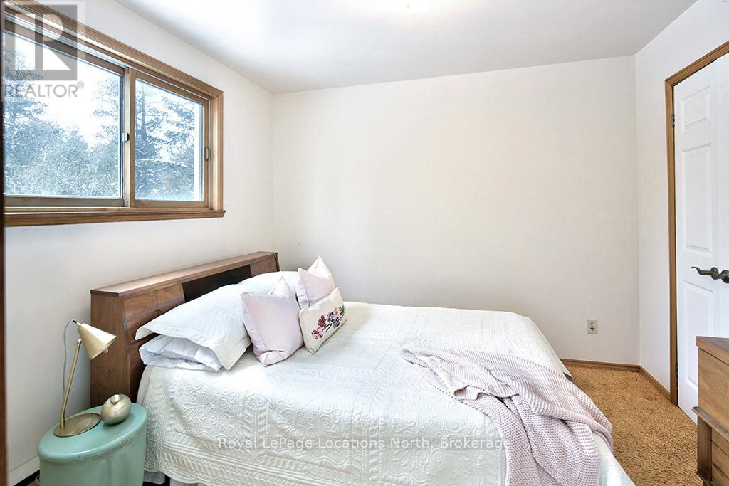 227 Sunset Boulevard, Blue Mountains, Ontario  N0H 2P0 - Photo 8 - X12723422