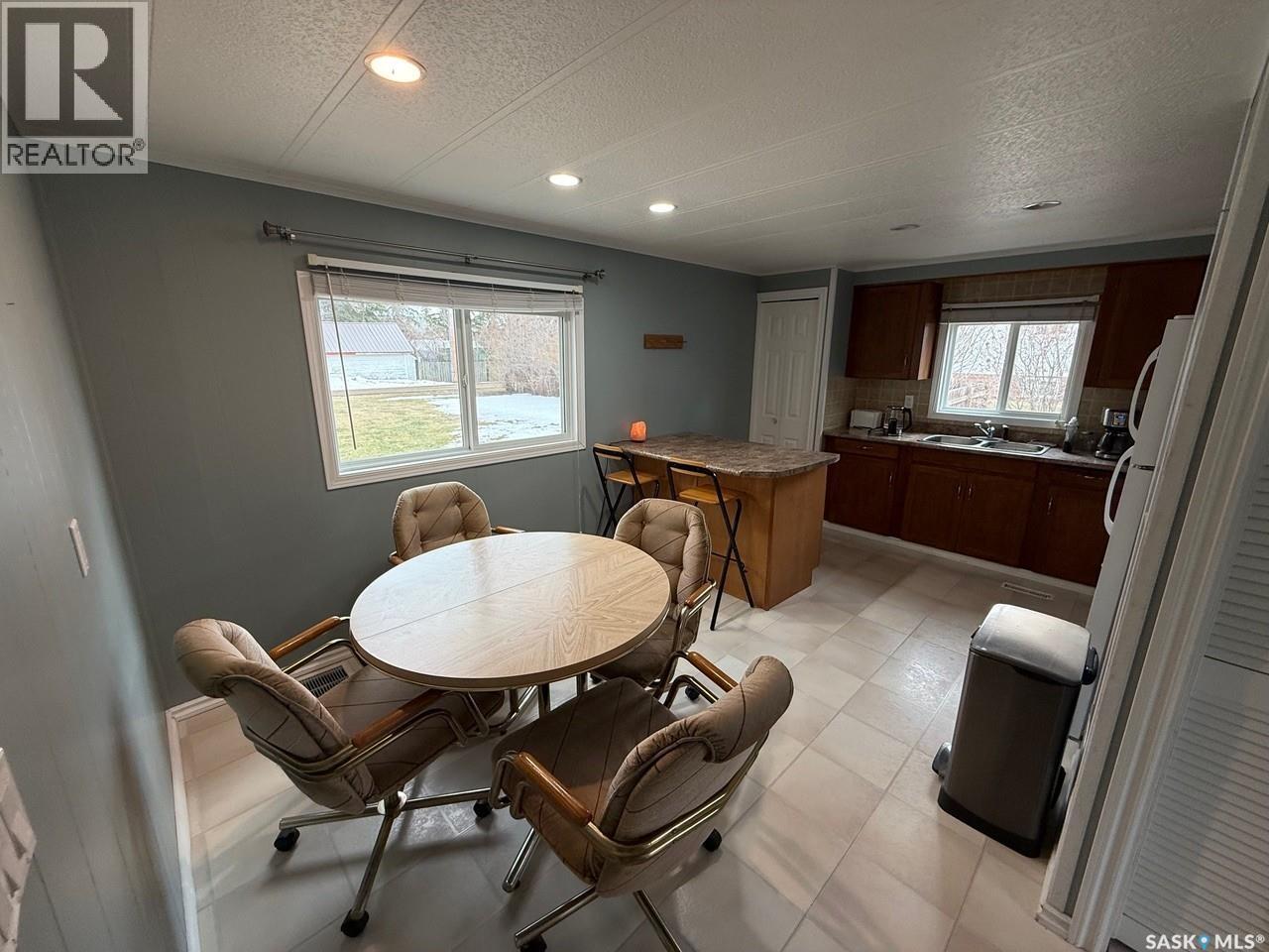 350 1st Street E, Meota, Saskatchewan  S0M 1X0 - Photo 10 - SK033754