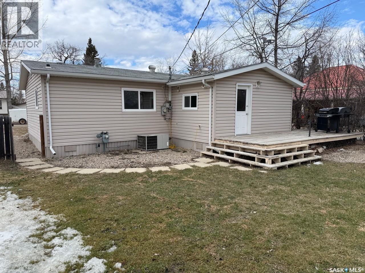 350 1st Street E, Meota, Saskatchewan  S0M 1X0 - Photo 29 - SK033754