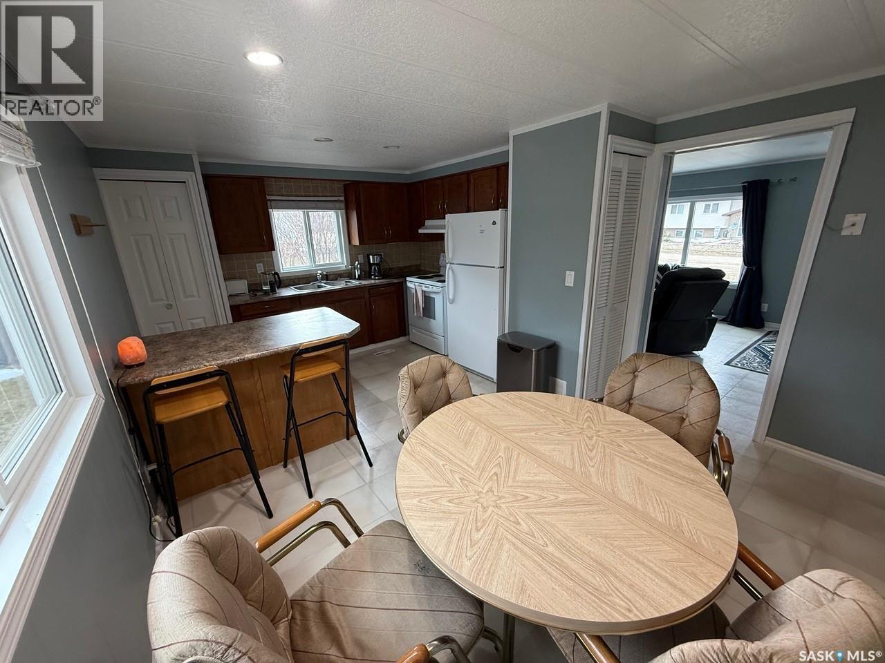 350 1st Street E, Meota, Saskatchewan  S0M 1X0 - Photo 9 - SK033754