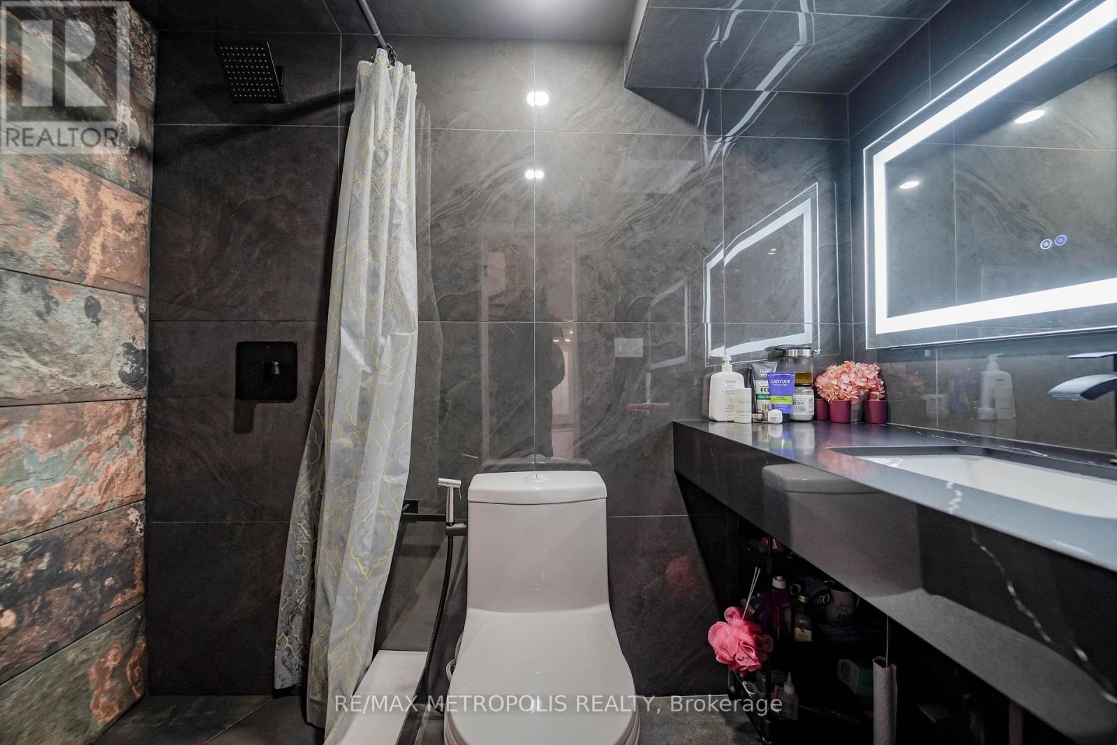 19 Glenabbey Drive, Clarington, Ontario  L1E 1C1 - Photo 18 - E13036002