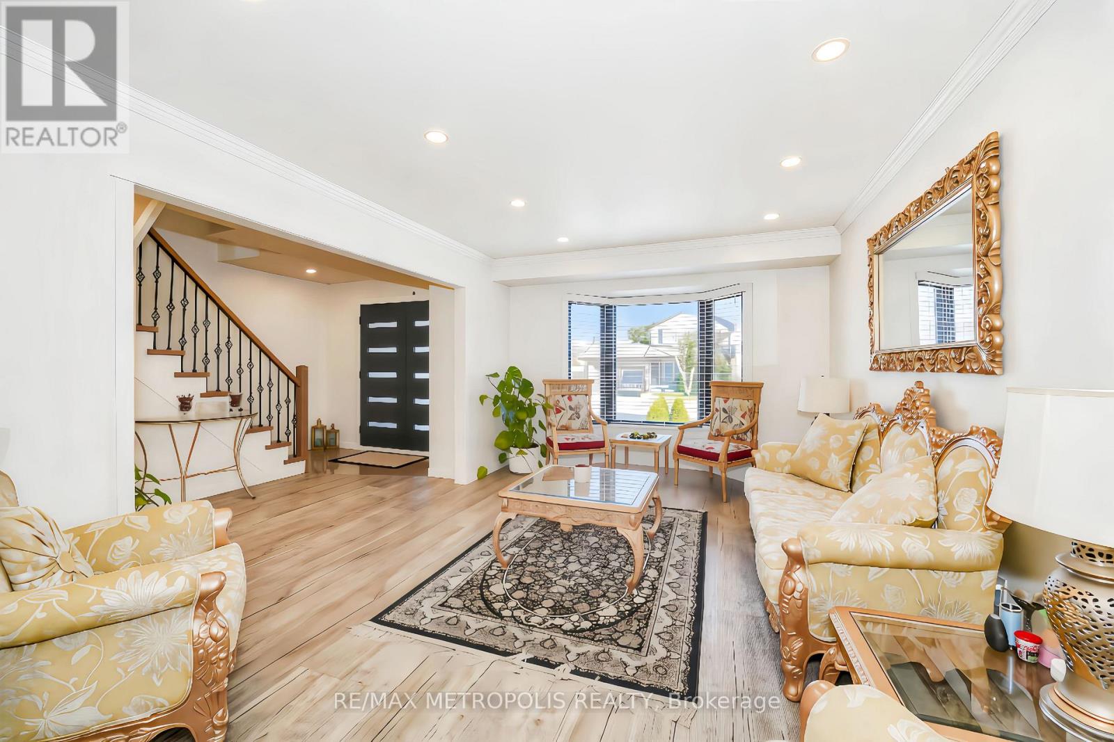 19 Glenabbey Drive, Clarington, Ontario  L1E 1C1 - Photo 6 - E13036002