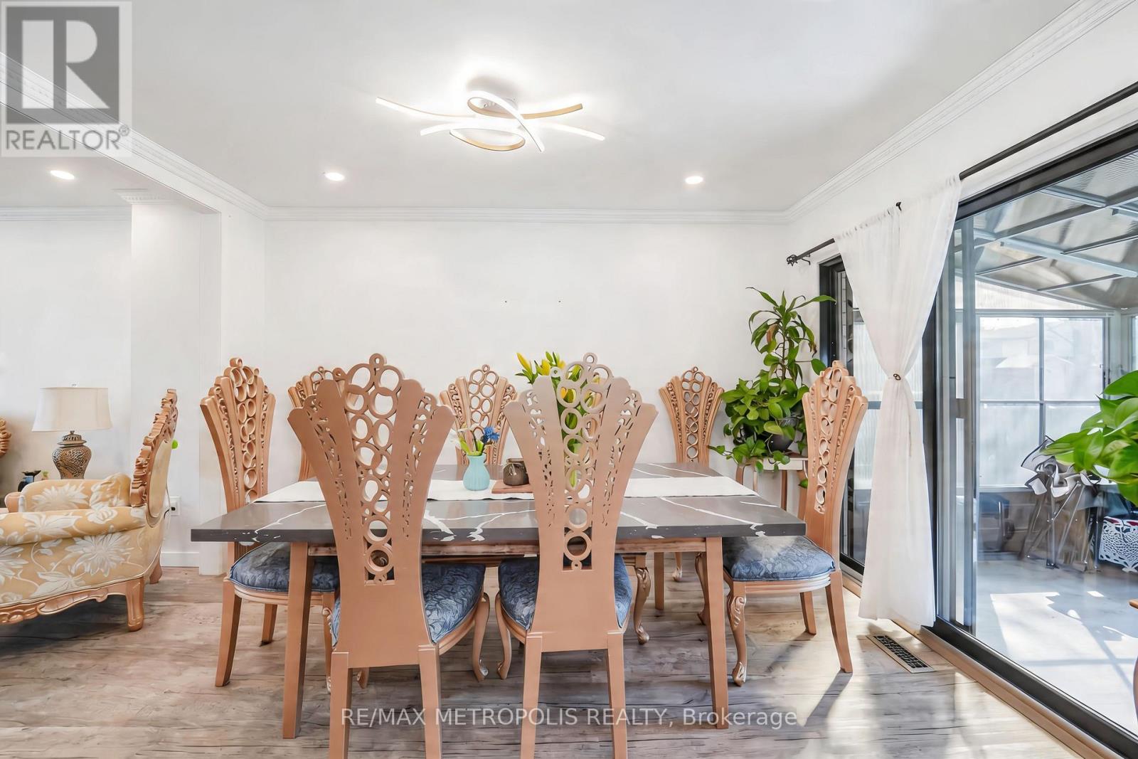 19 Glenabbey Drive, Clarington, Ontario  L1E 1C1 - Photo 8 - E13036002