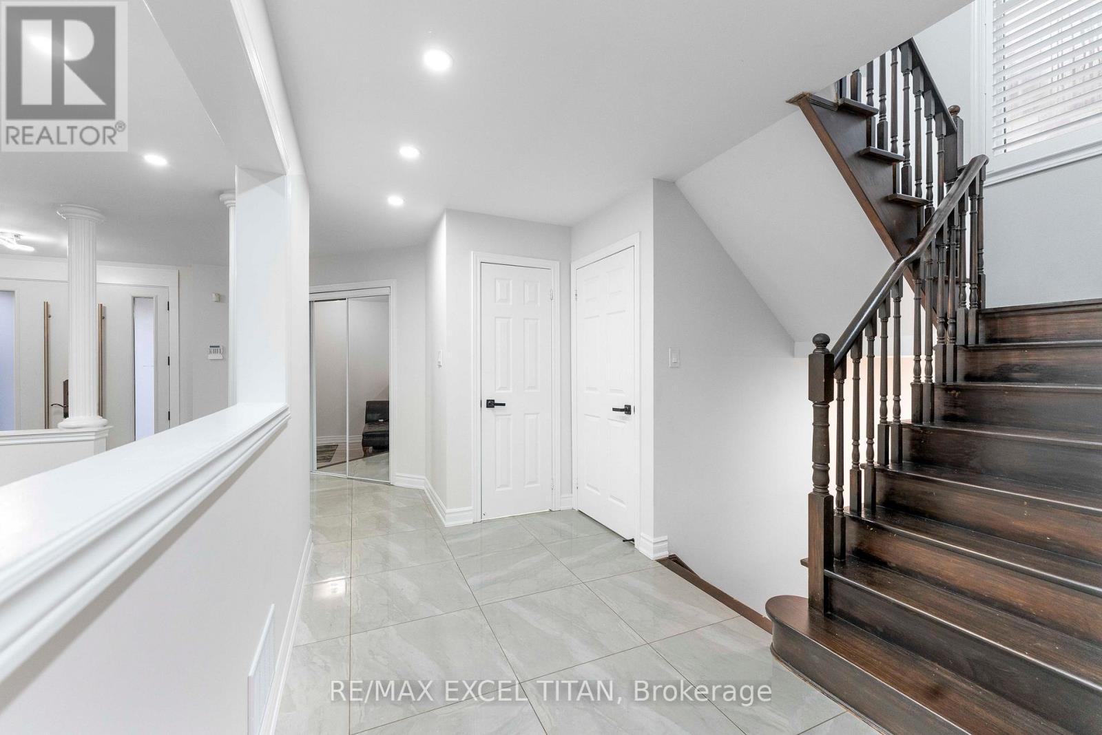 17 Nieuwendyk Street, Whitby, Ontario  L1P 1W5 - Photo 10 - E13036008