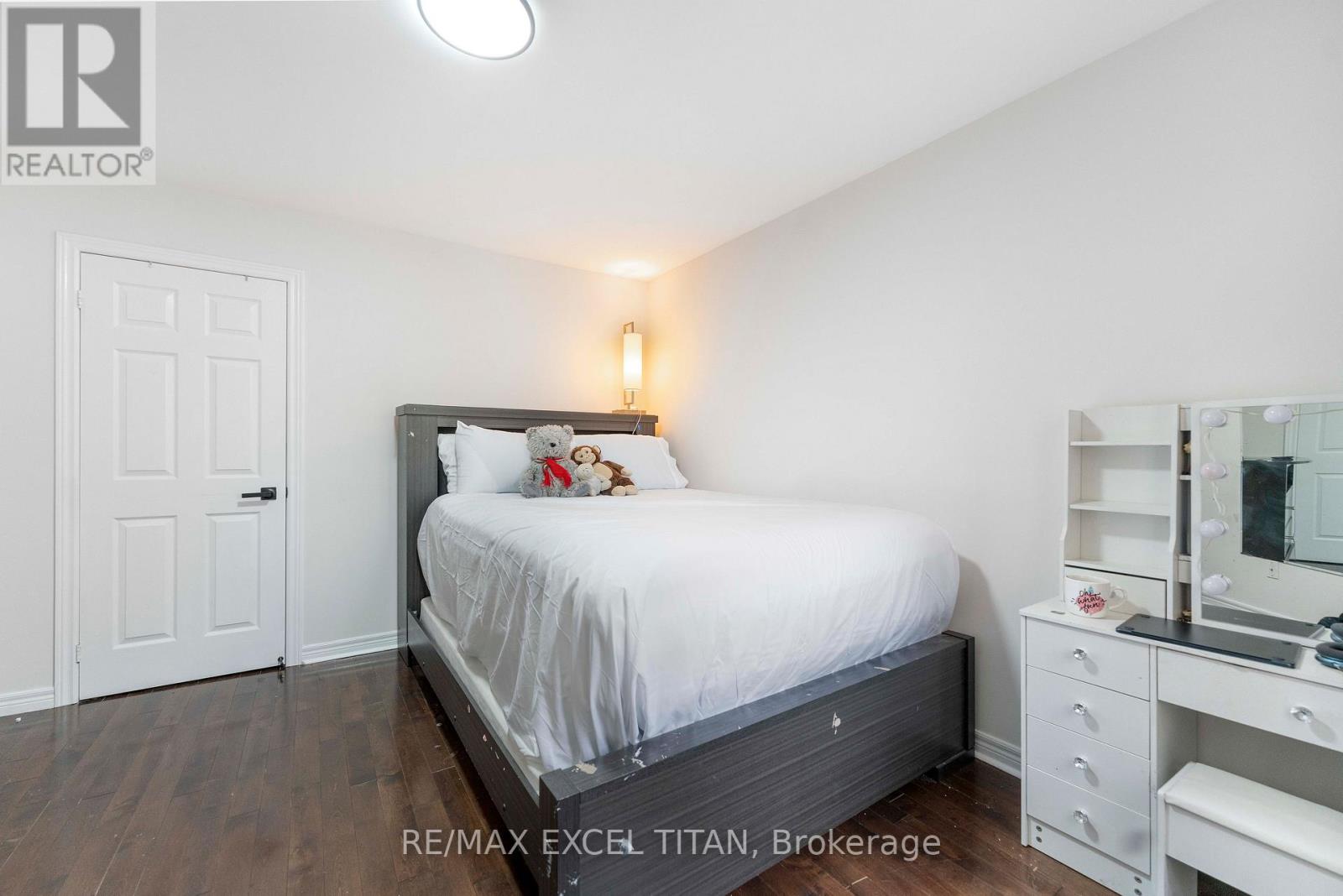 17 Nieuwendyk Street, Whitby, Ontario  L1P 1W5 - Photo 33 - E13036008