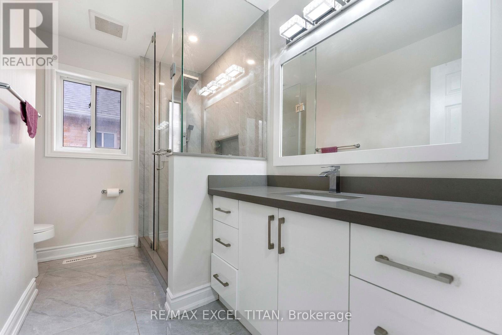 17 Nieuwendyk Street, Whitby, Ontario  L1P 1W5 - Photo 38 - E13036008