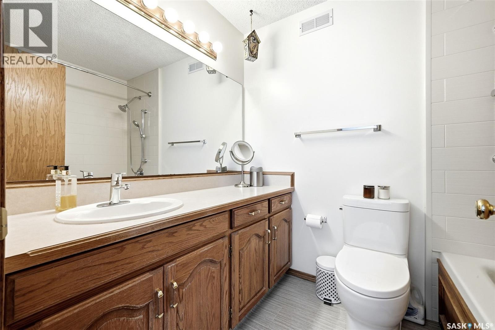 3524 Canterbury Place E, Regina, Saskatchewan  S4V 2T4 - Photo 22 - SK033708