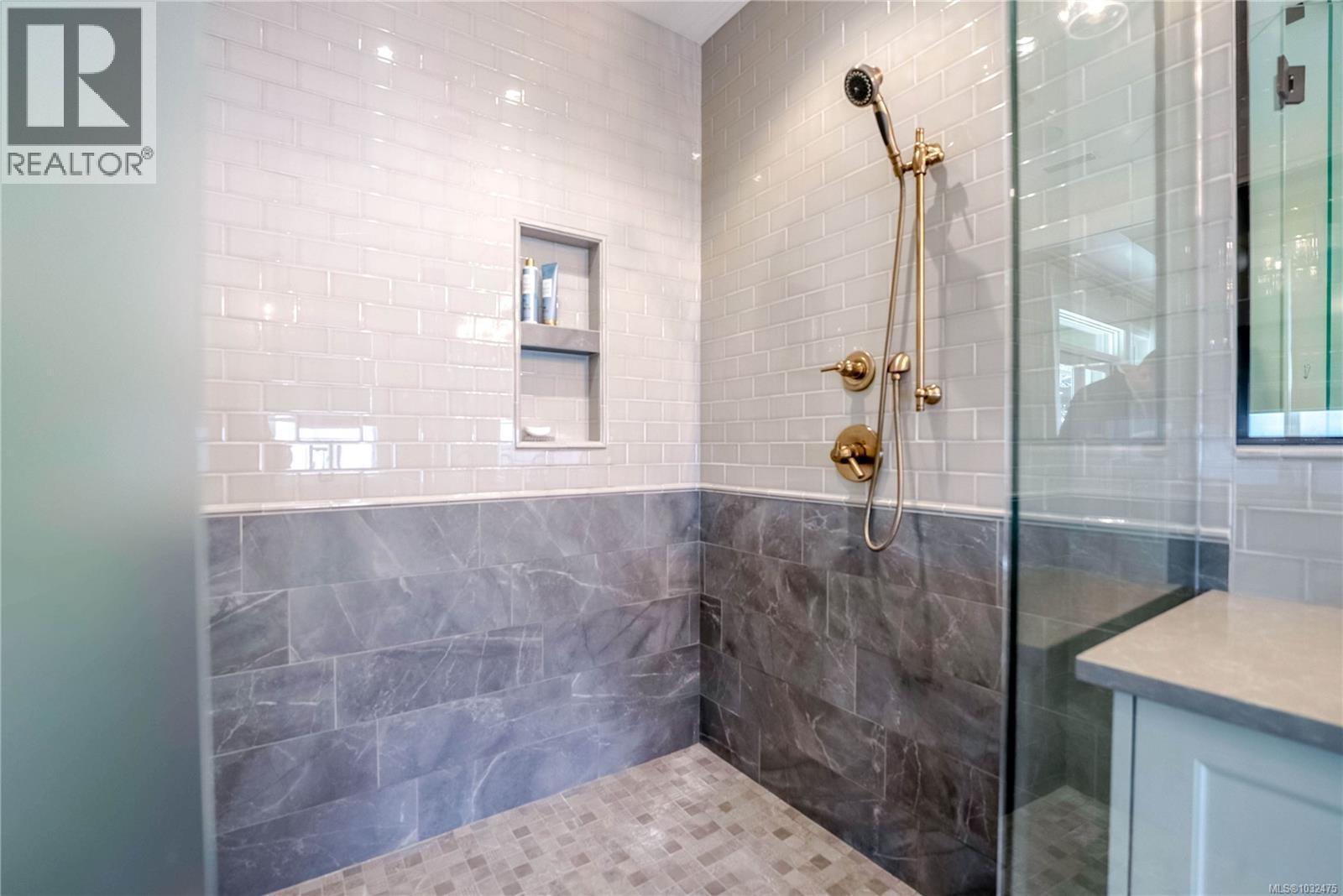 4105 Alberg Lane, Saanich, British Columbia  V8N 1Z7 - Photo 35 - 1032475