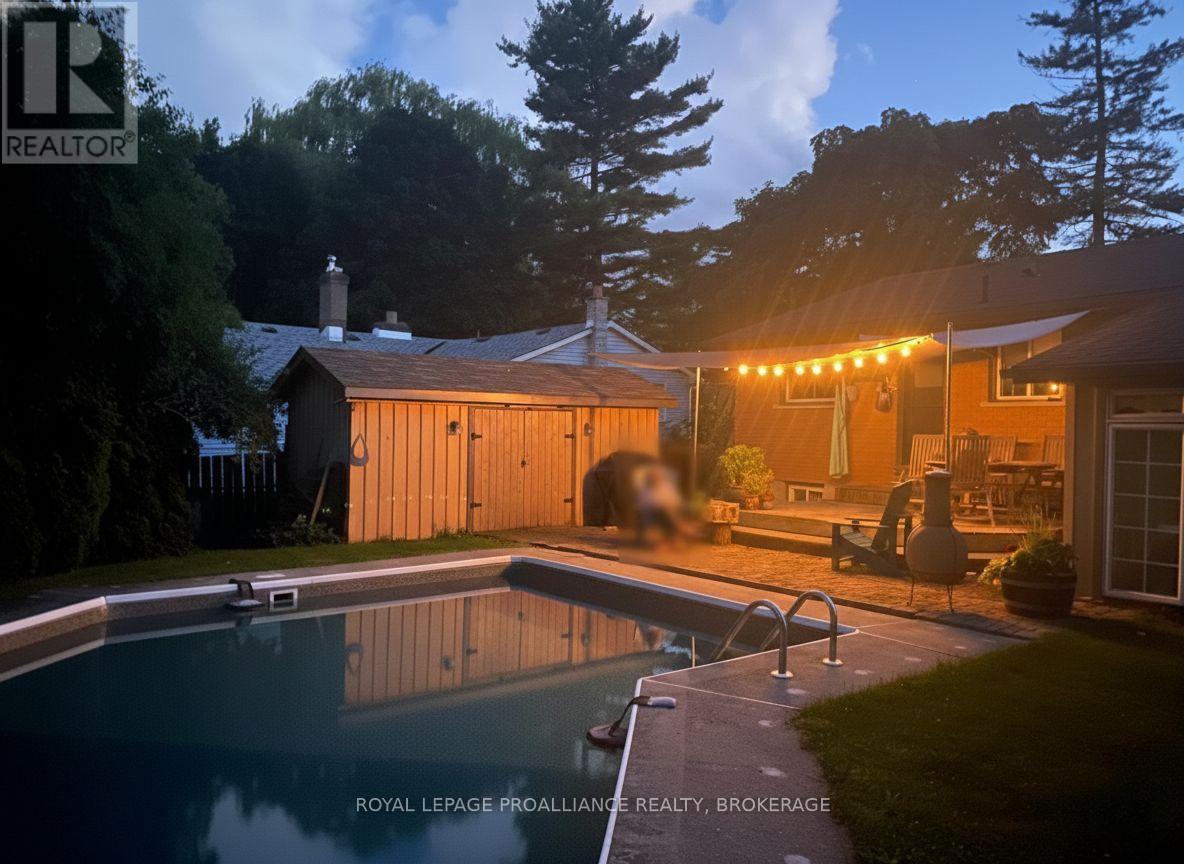 62 Montgomery Boulevard, Kingston, Ontario  K7M 3N6 - Photo 3 - X13036024