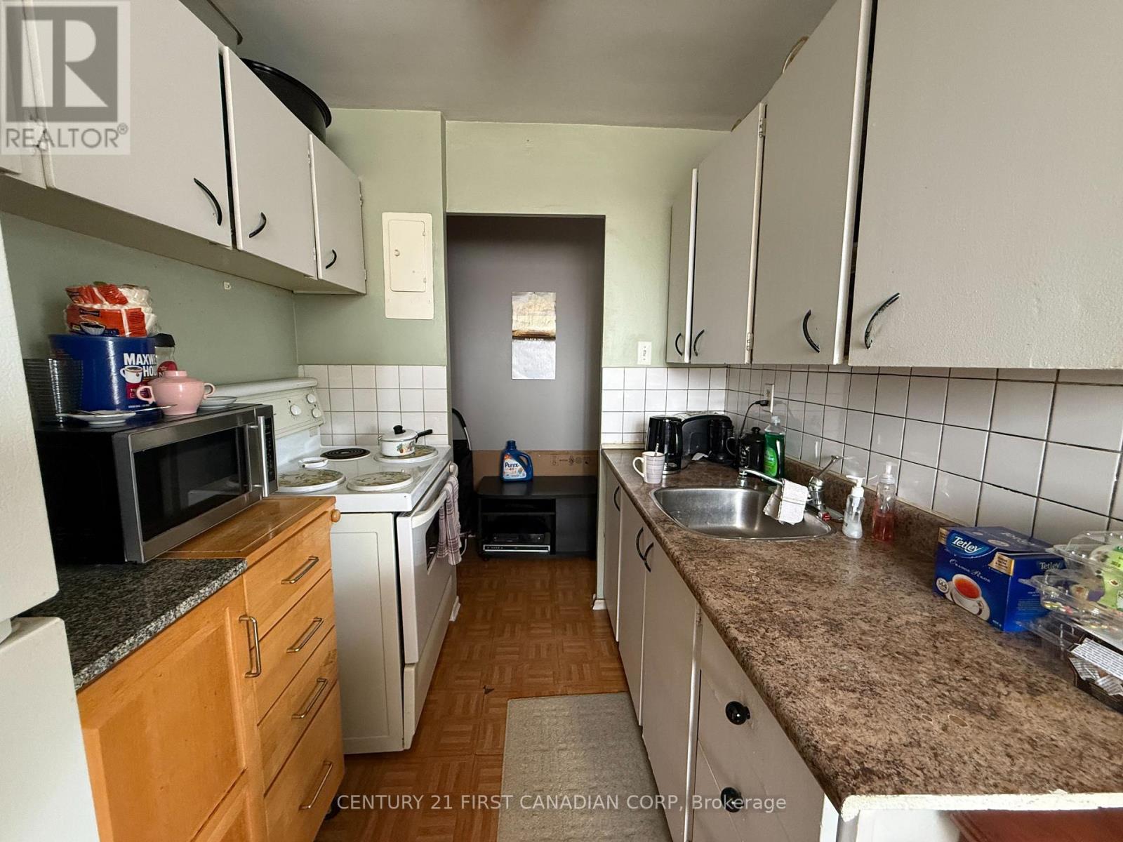 304 - 1830 Dumont Street, London East, Ontario  N5W 2S1 - Photo 4 - X12924232