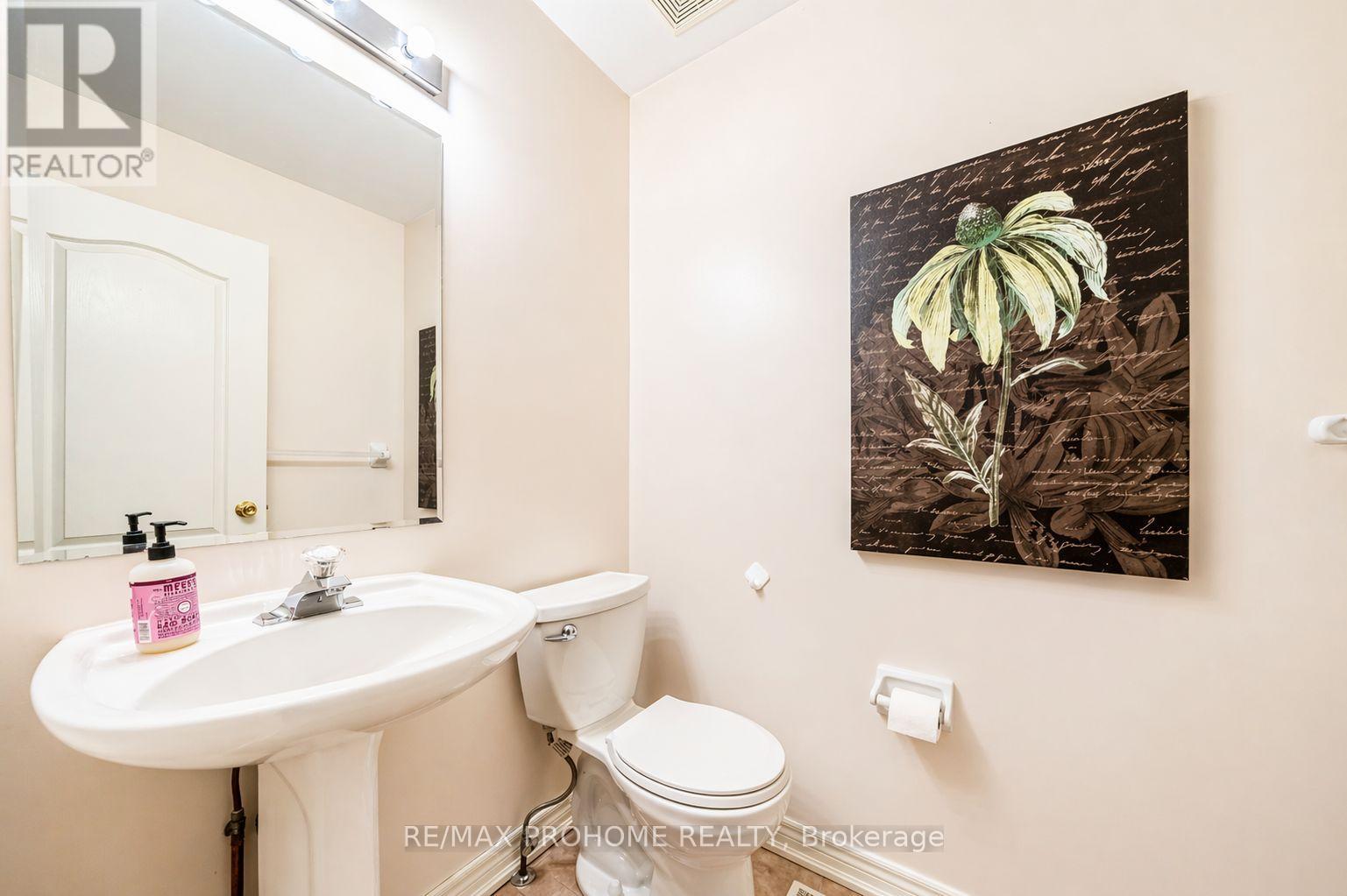 34 Inverhuron Street, Richmond Hill, Ontario  L4E 4H2 - Photo 16 - N13036098