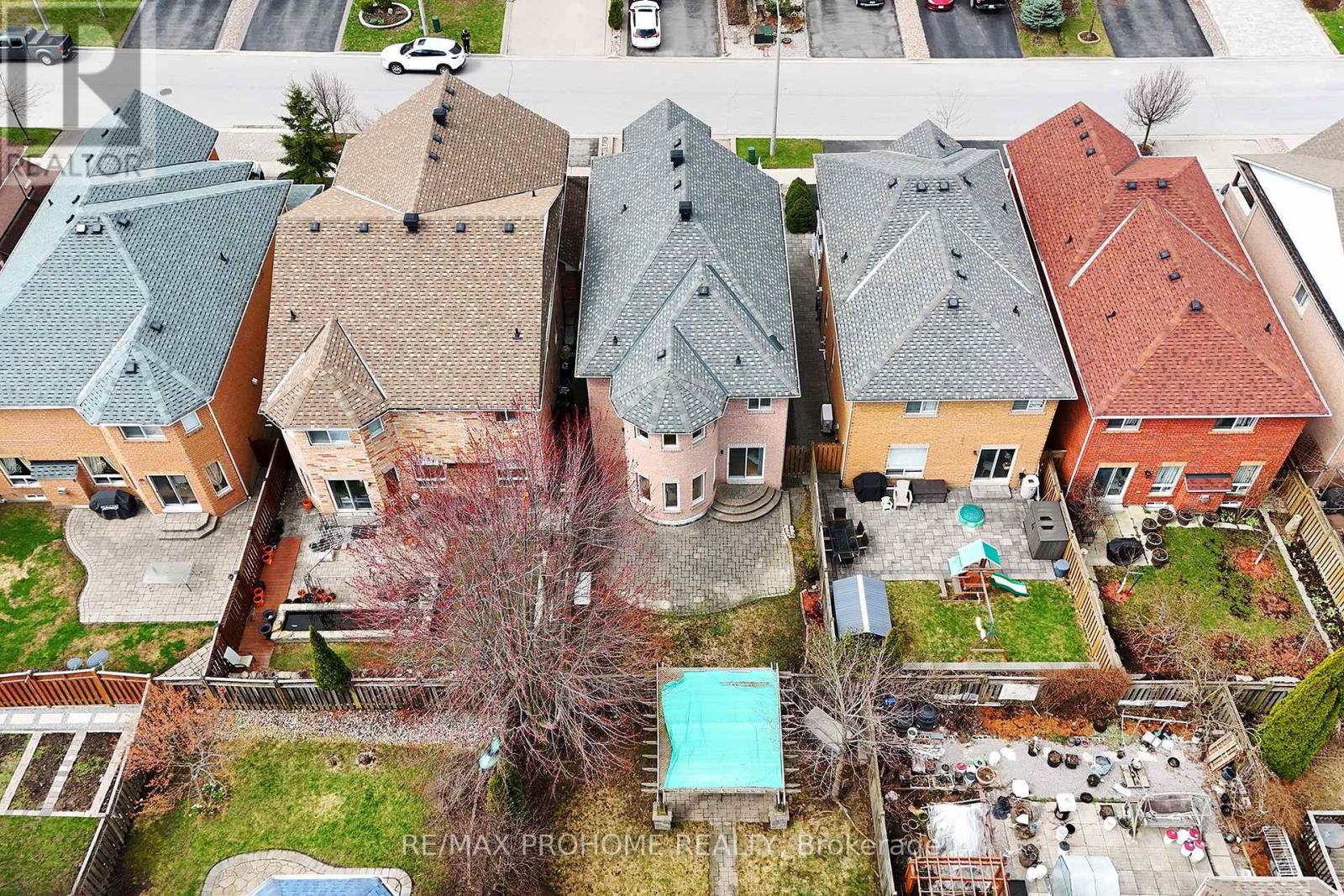 34 Inverhuron Street, Richmond Hill, Ontario  L4E 4H2 - Photo 30 - N13036098