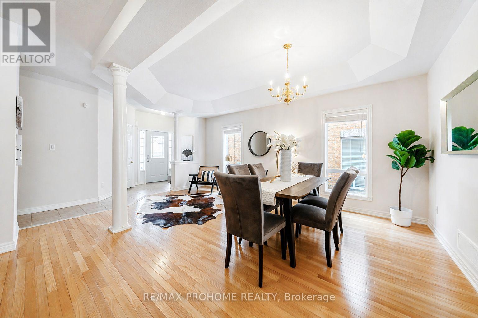 34 Inverhuron Street, Richmond Hill, Ontario  L4E 4H2 - Photo 8 - N13036098