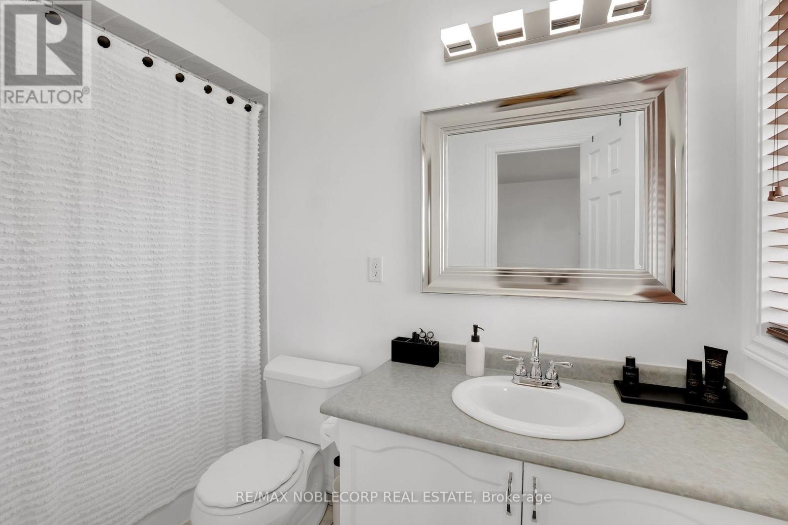 239 Royal Appian Crescent, Vaughan, Ontario  L4K 5L3 - Photo 22 - N13036136