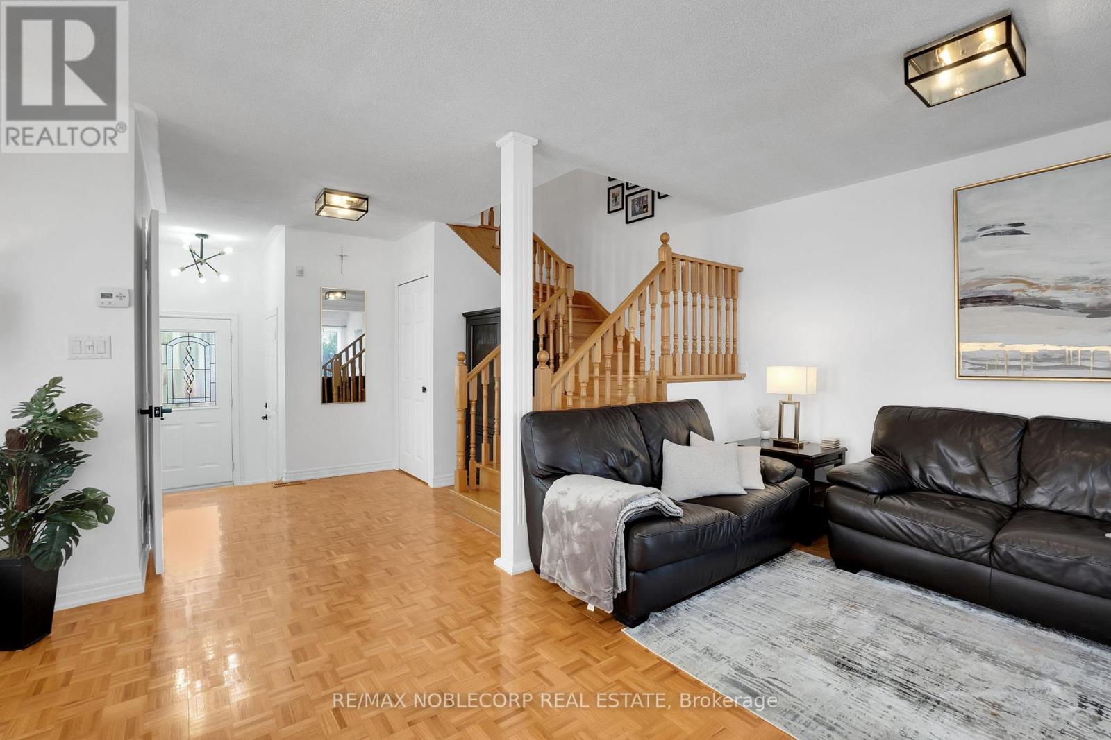 239 Royal Appian Crescent, Vaughan, Ontario  L4K 5L3 - Photo 9 - N13036136