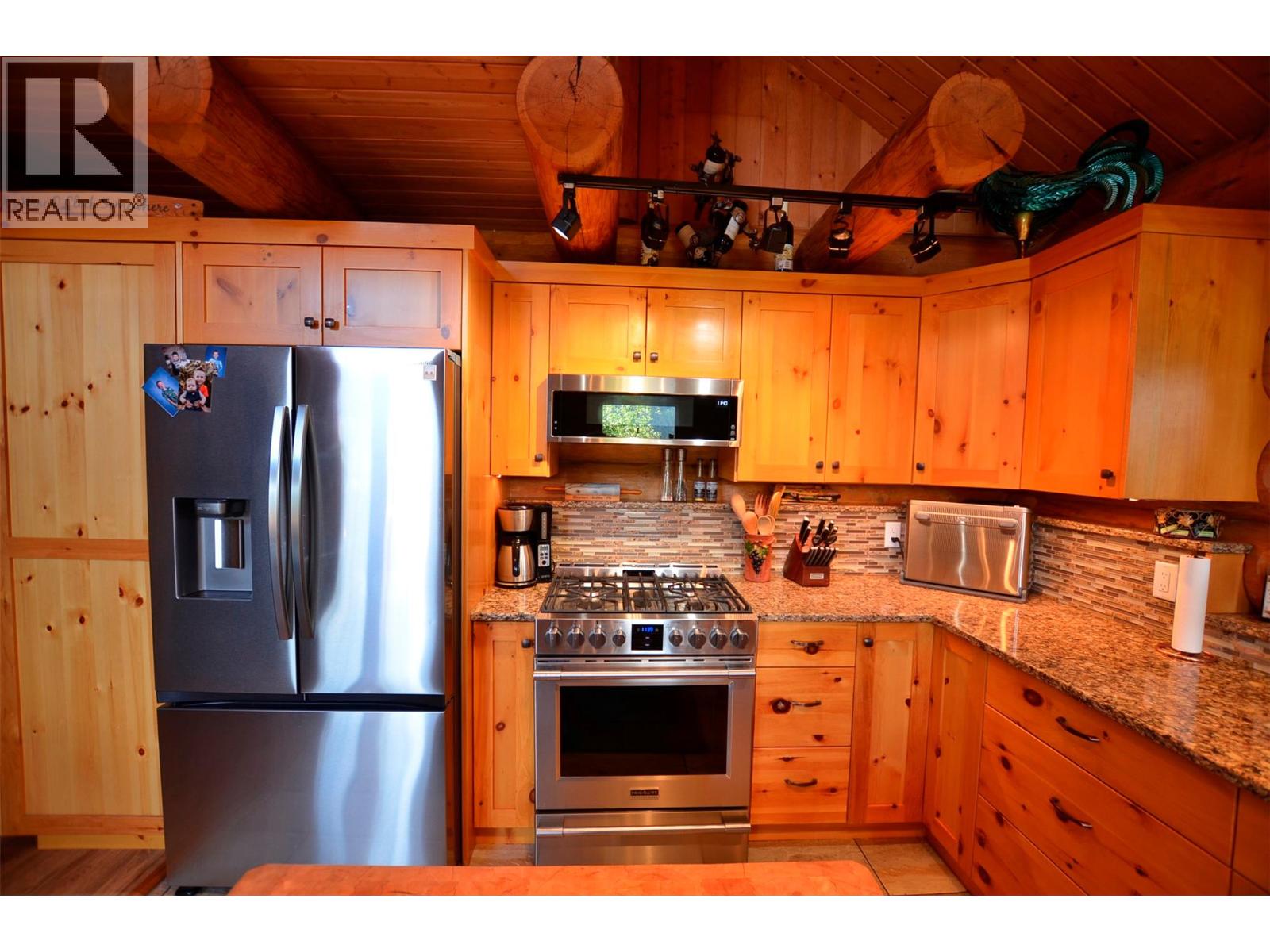 60 Valeview Road, Lumby, British Columbia  V0E 2G1 - Photo 29 - 10384219