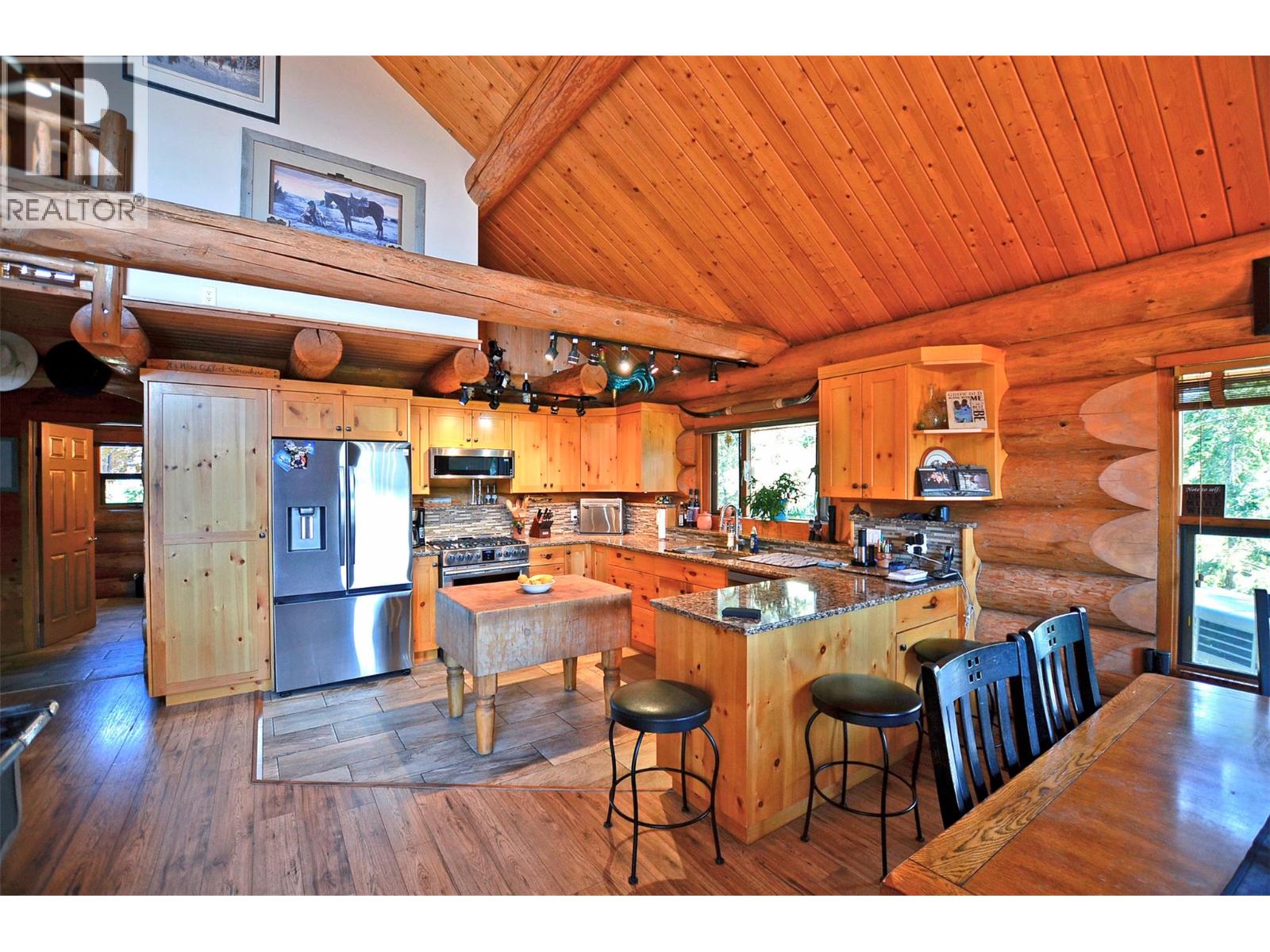 60 Valeview Road, Lumby, British Columbia  V0E 2G1 - Photo 32 - 10384219