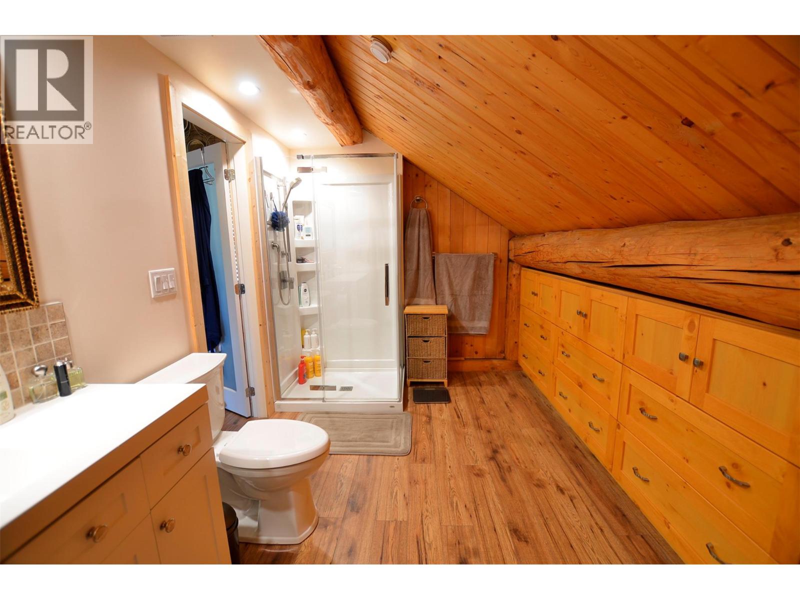 60 Valeview Road, Lumby, British Columbia  V0E 2G1 - Photo 46 - 10384219