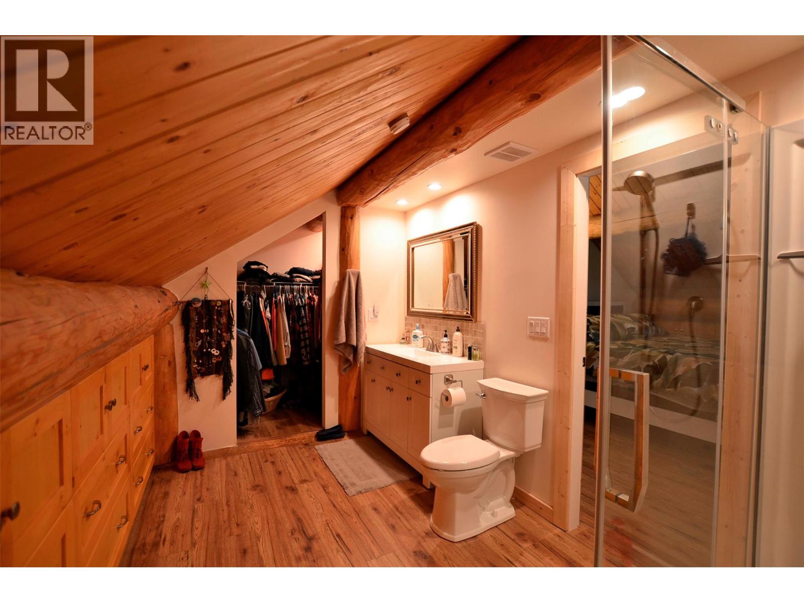 60 Valeview Road, Lumby, British Columbia  V0E 2G1 - Photo 47 - 10384219