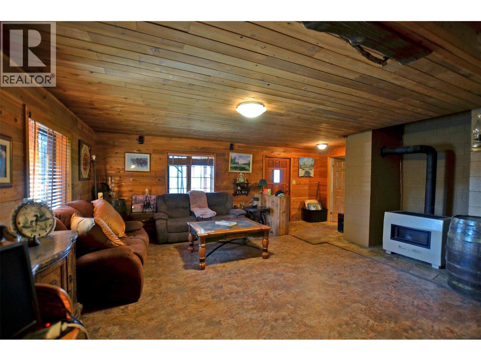 60 Valeview Road, Lumby, British Columbia  V0E 2G1 - Photo 51 - 10384219