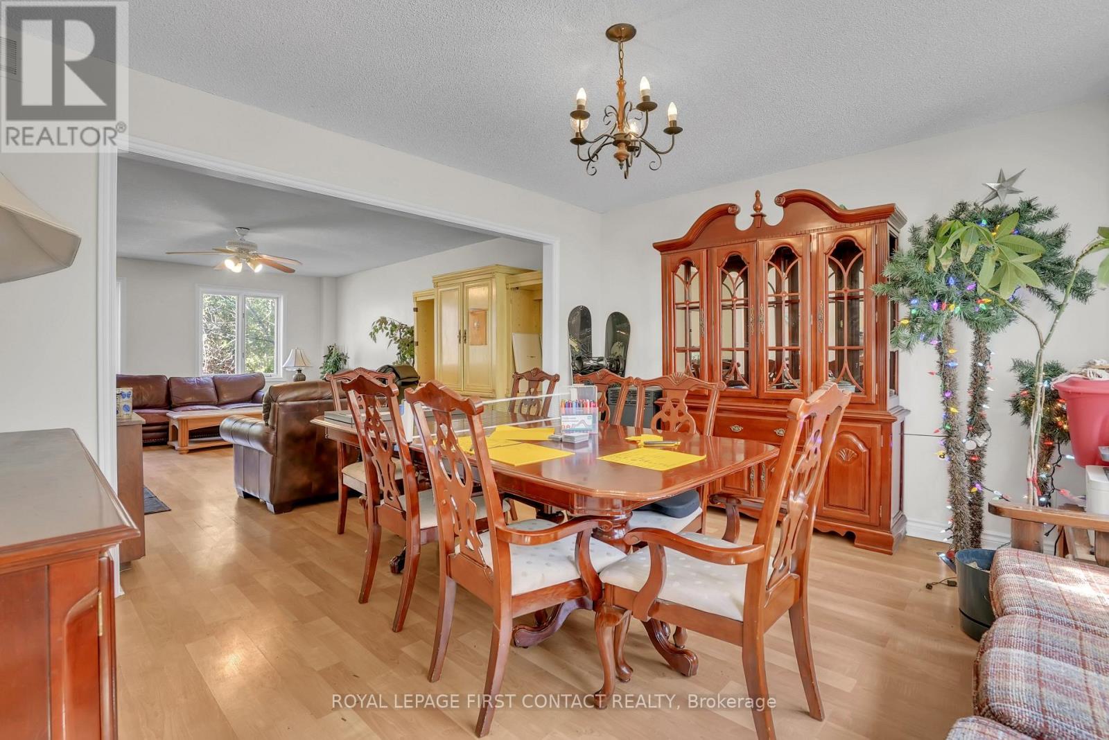 9 Little Lake Drive, Barrie, Ontario  L4M 7B9 - Photo 10 - S13036046