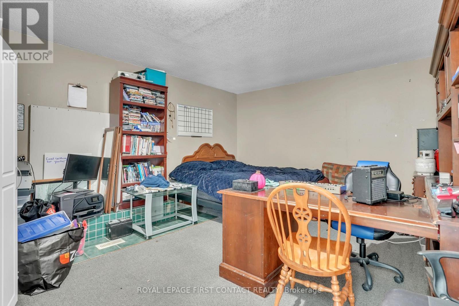 9 Little Lake Drive, Barrie, Ontario  L4M 7B9 - Photo 15 - S13036046