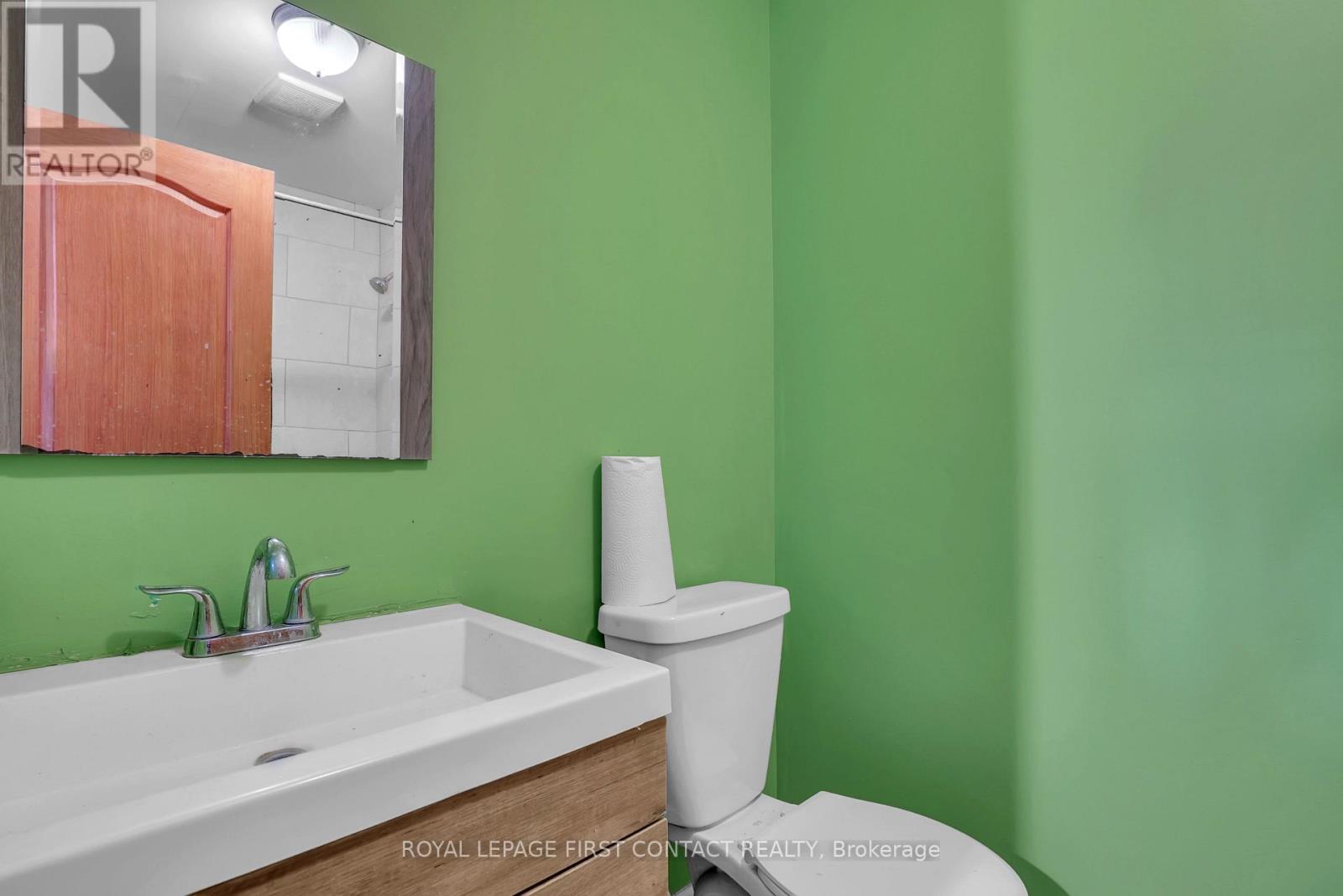 9 Little Lake Drive, Barrie, Ontario  L4M 7B9 - Photo 28 - S13036046