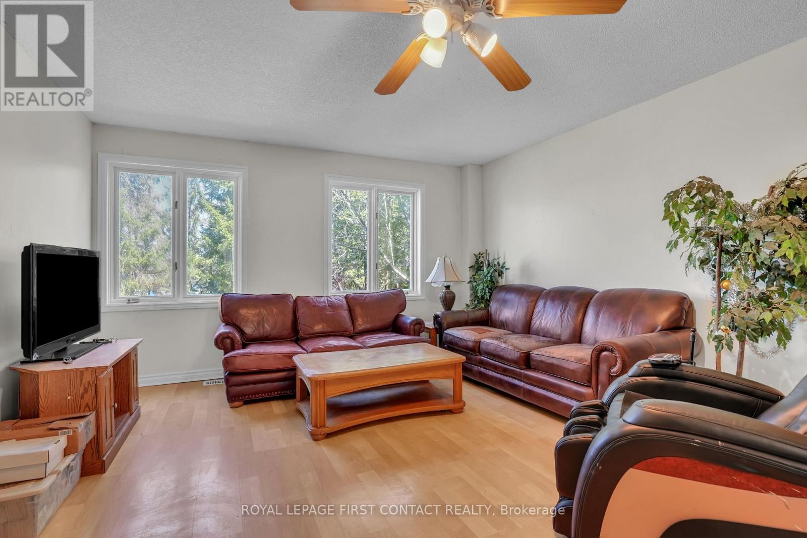 9 Little Lake Drive, Barrie, Ontario  L4M 7B9 - Photo 7 - S13036046