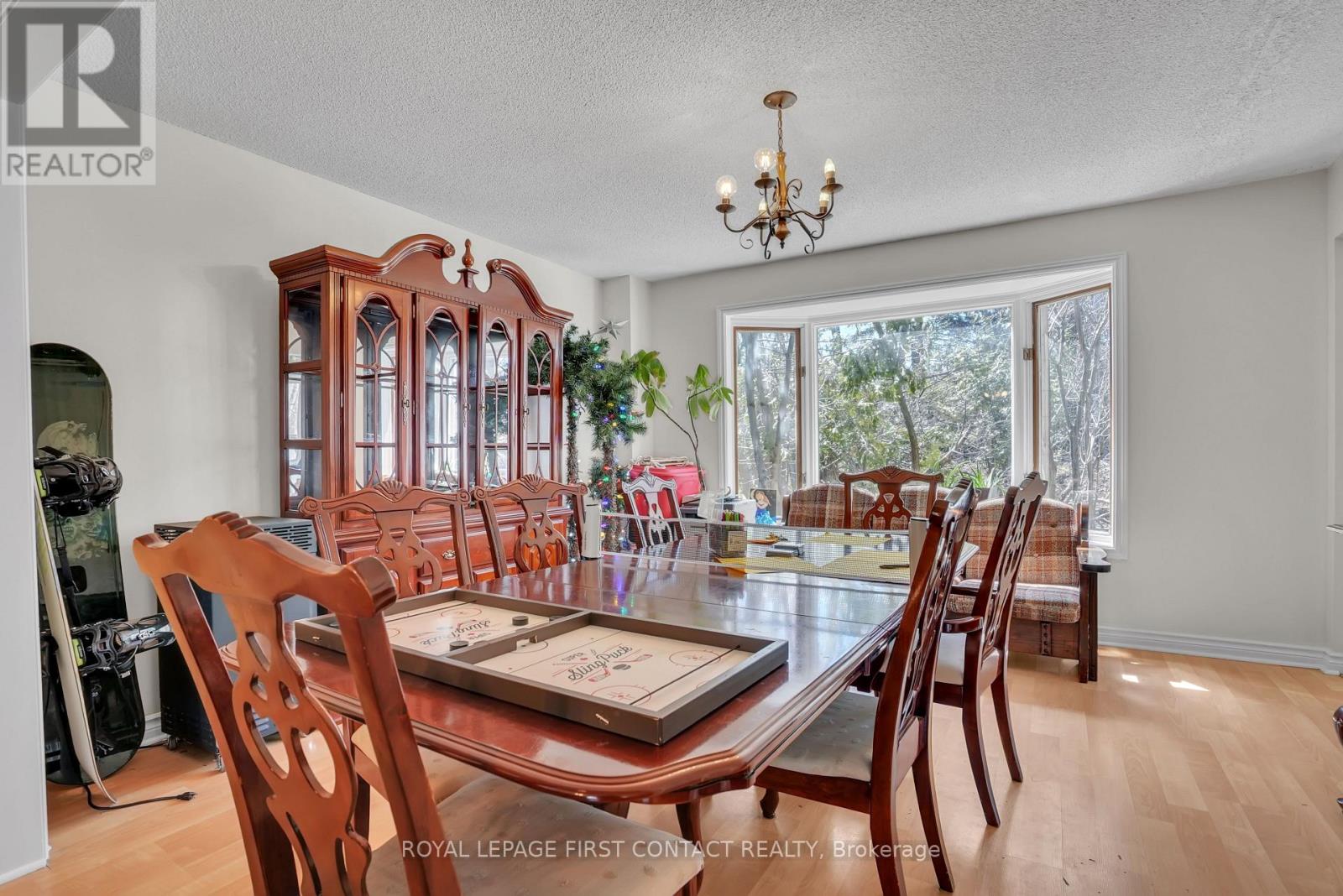 9 Little Lake Drive, Barrie, Ontario  L4M 7B9 - Photo 9 - S13036046