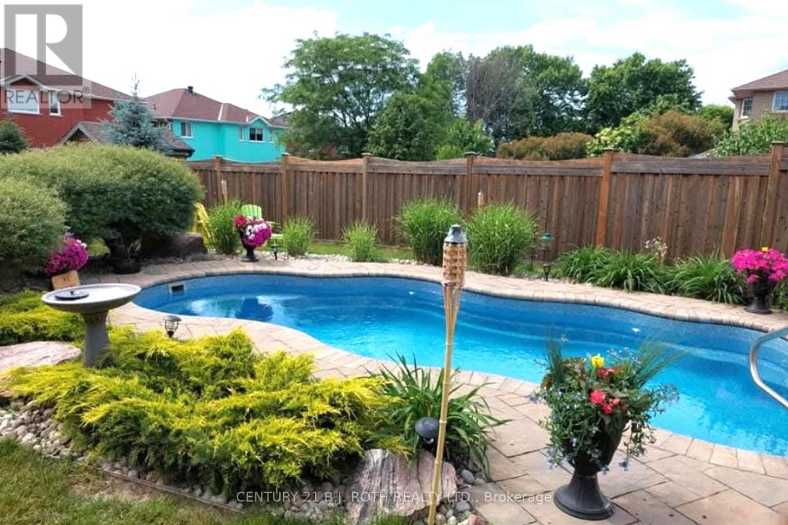 14 Round Leaf Court, Barrie, Ontario  L4N 9N3 - Photo 34 - S13036120