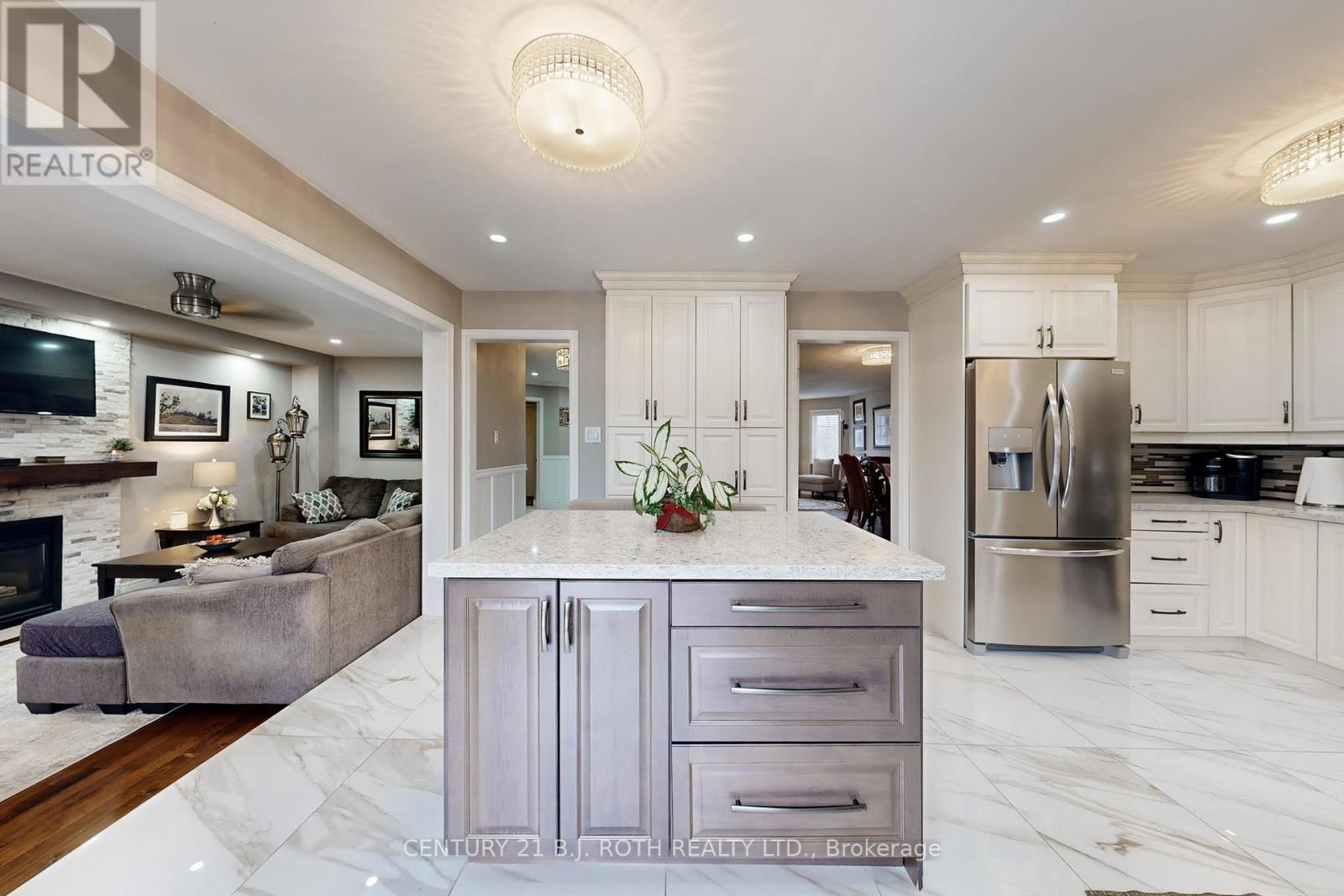 14 Round Leaf Court, Barrie, Ontario  L4N 9N3 - Photo 8 - S13036120