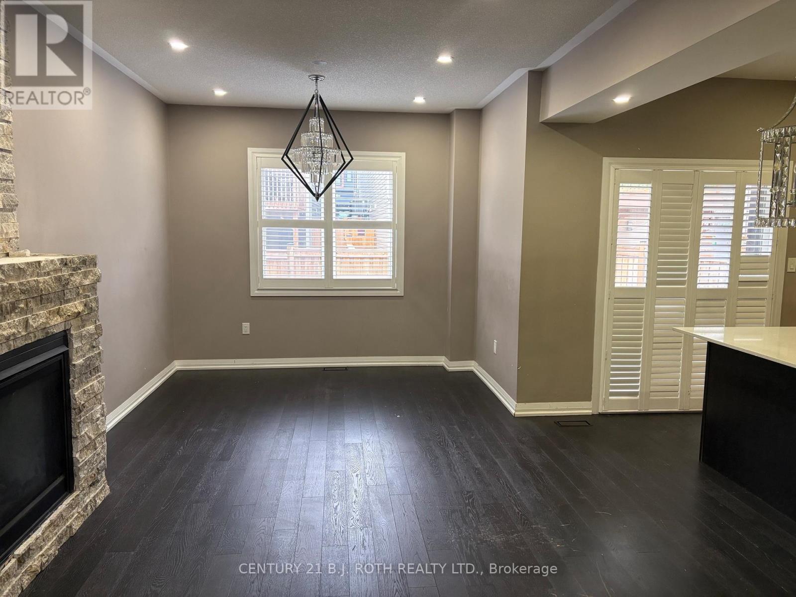 34 Alaskan Heights, Barrie, Ontario  L9J 0H9 - Photo 4 - S13036148