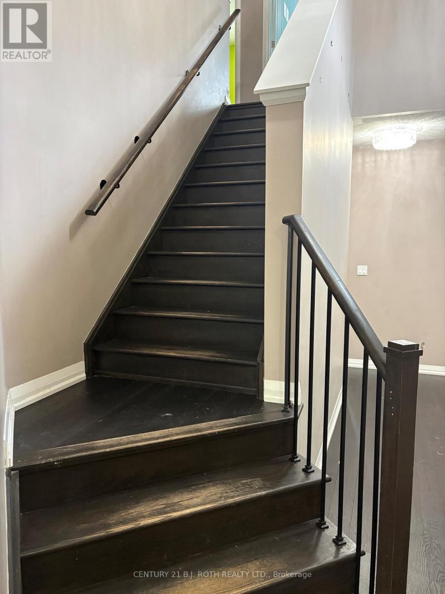 34 Alaskan Heights, Barrie, Ontario  L9J 0H9 - Photo 8 - S13036148