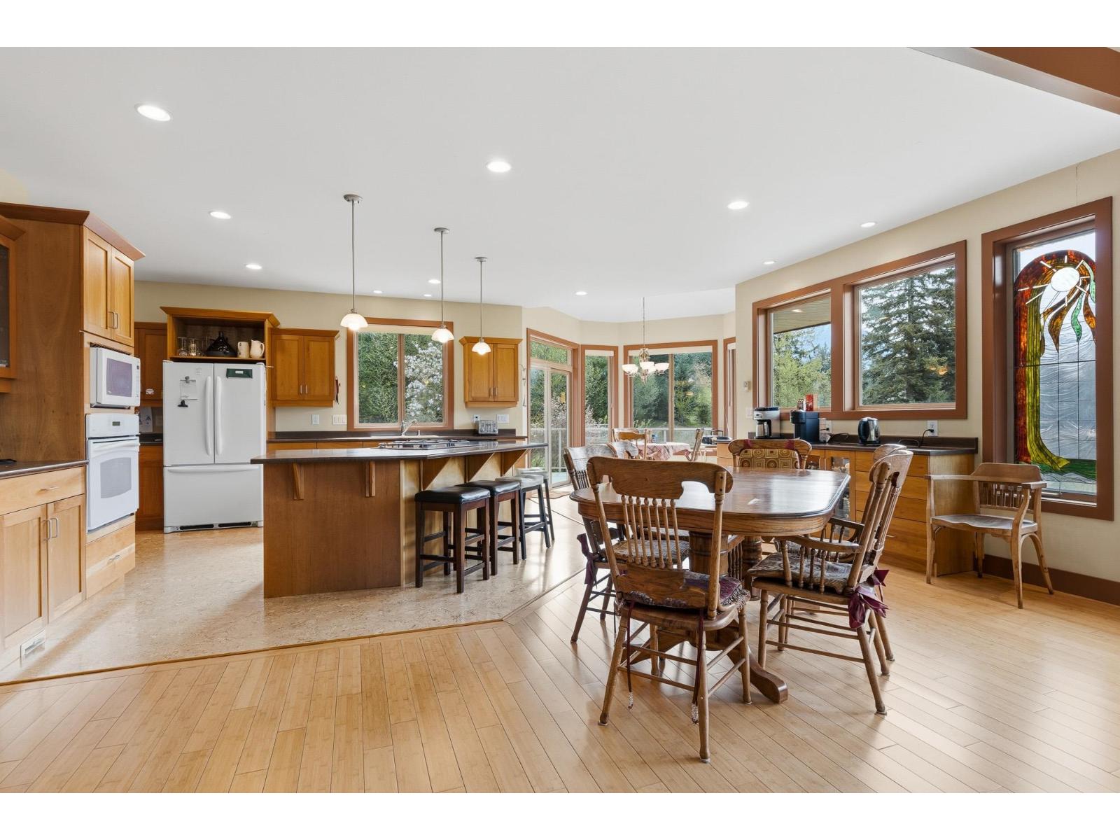 49635 Elk View Road, Ryder Lake, Ryder Lake, British Columbia  V4Z 1G5 - Photo 14 - R3114998