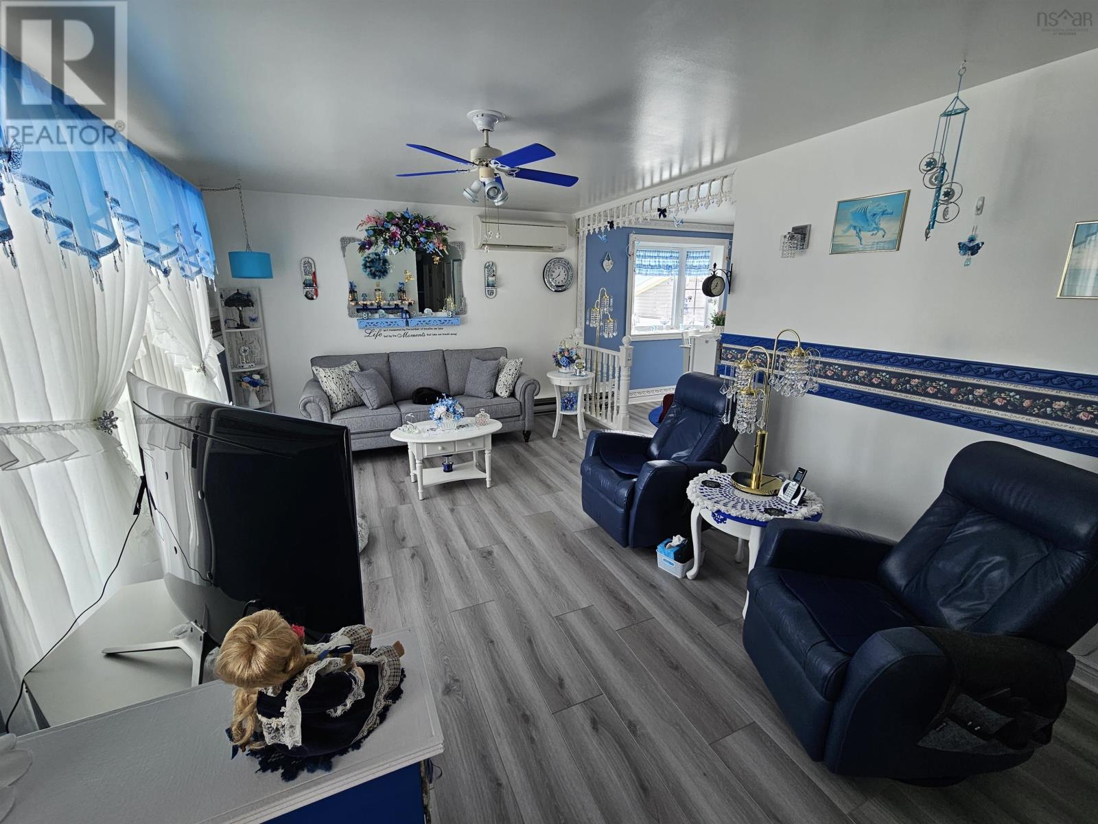 182 & 174 James Street, New Waterford, Nova Scotia  B1H 2X8 - Photo 9 - 202608366