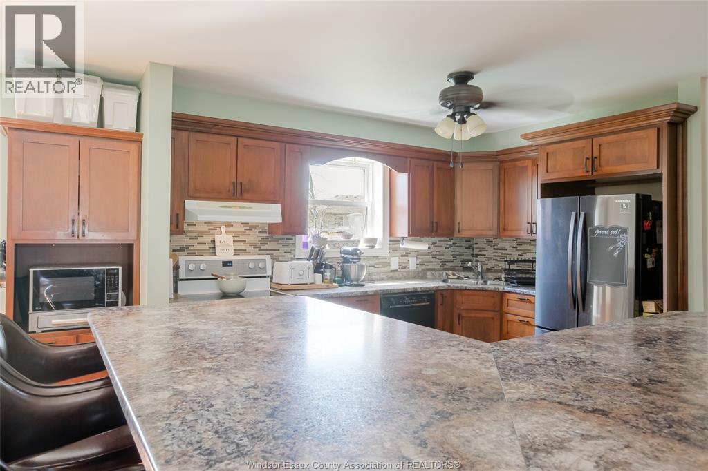 325 Mccurdy, Amherstburg, Ontario  N9V 3B8 - Photo 11 - 26009024