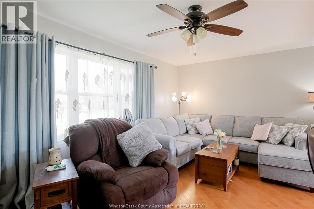 325 Mccurdy, Amherstburg, Ontario  N9V 3B8 - Photo 5 - 26009024