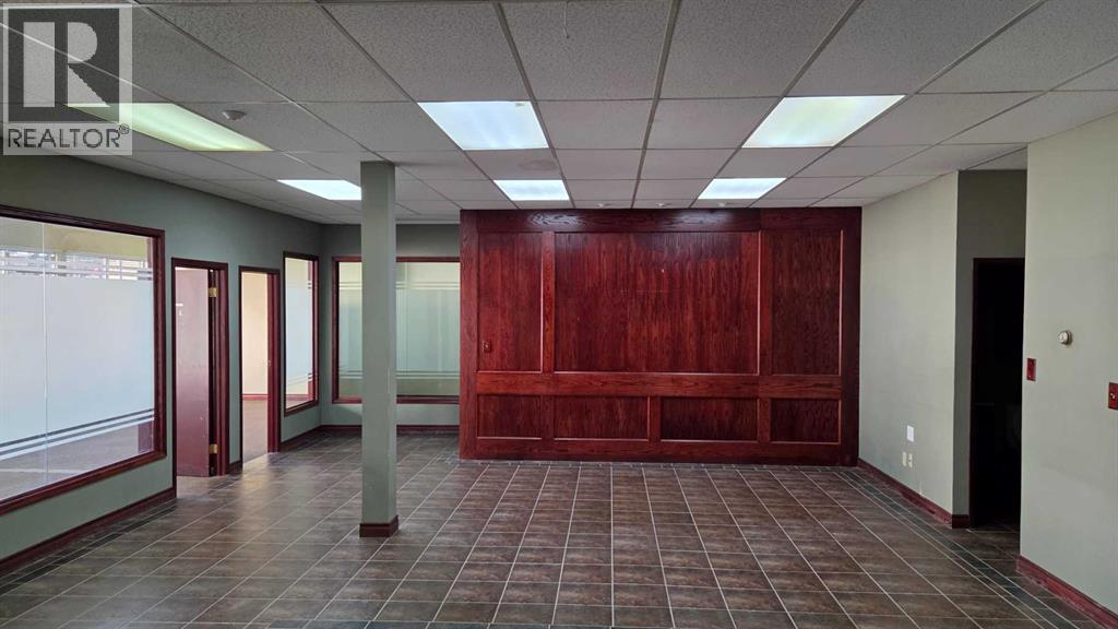 4811 48 Street, Red Deer, Alberta  T4N 1S6 - Photo 9 - A2303514