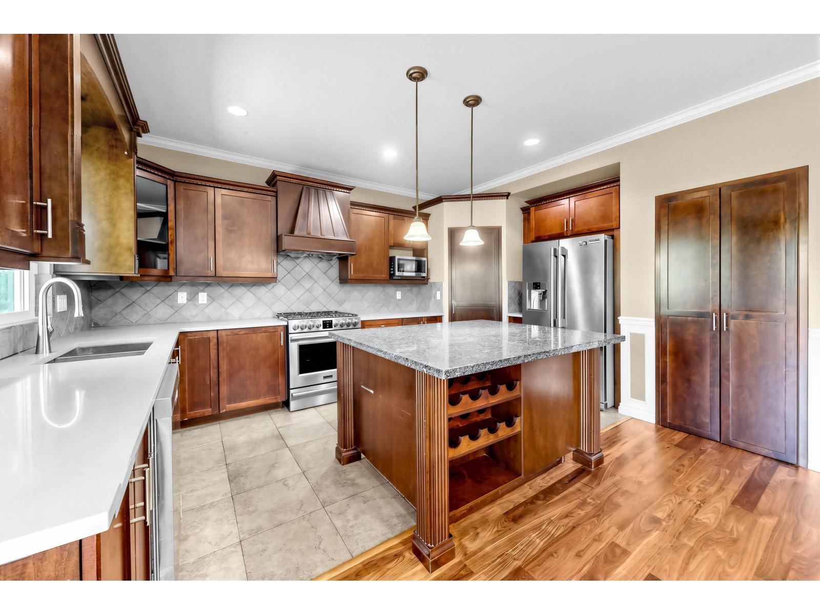 9057 216a Street, Langley, British Columbia  V1M 4C9 - Photo 7 - R3115067